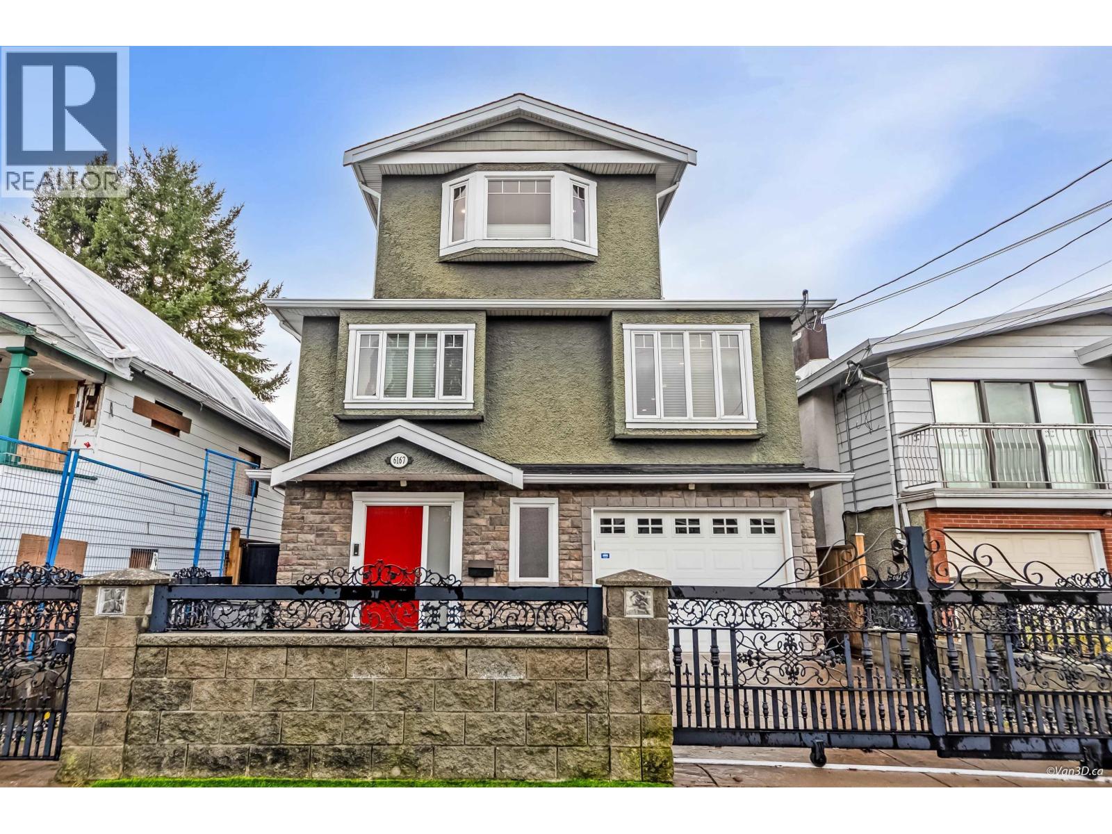 6167 Commercial Street, Vancouver, British Columbia  V5P 3P2 - Photo 2 - R3137684