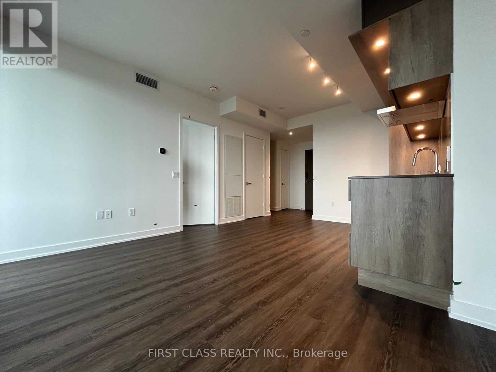 4709 - 448 Burnhamthorpe Road W, Mississauga, Ontario  L4W 2A6 - Photo 16 - W13459326