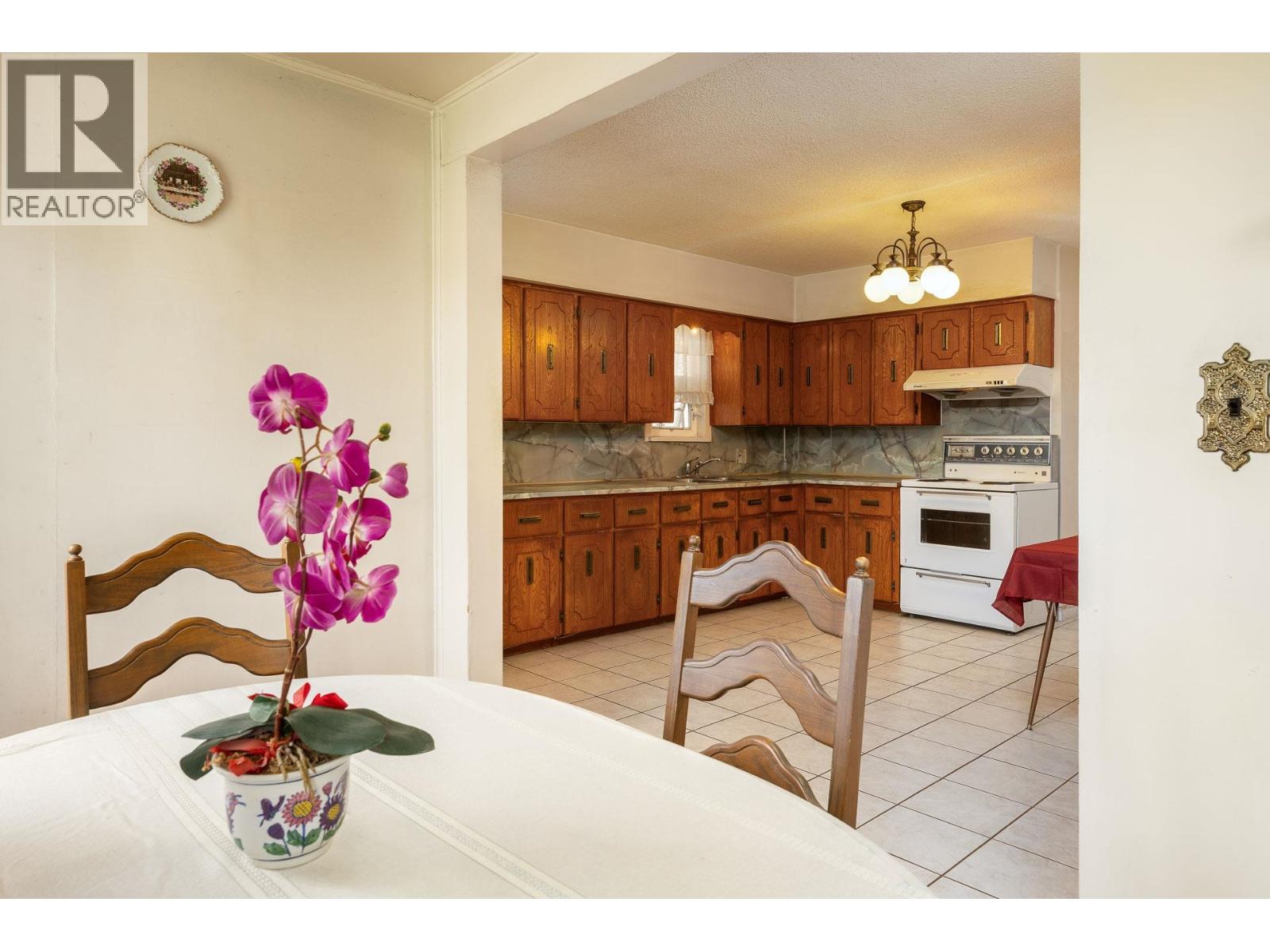 855 Nanaimo Street, Vancouver, British Columbia  V5L 4S8 - Photo 9 - R3136495
