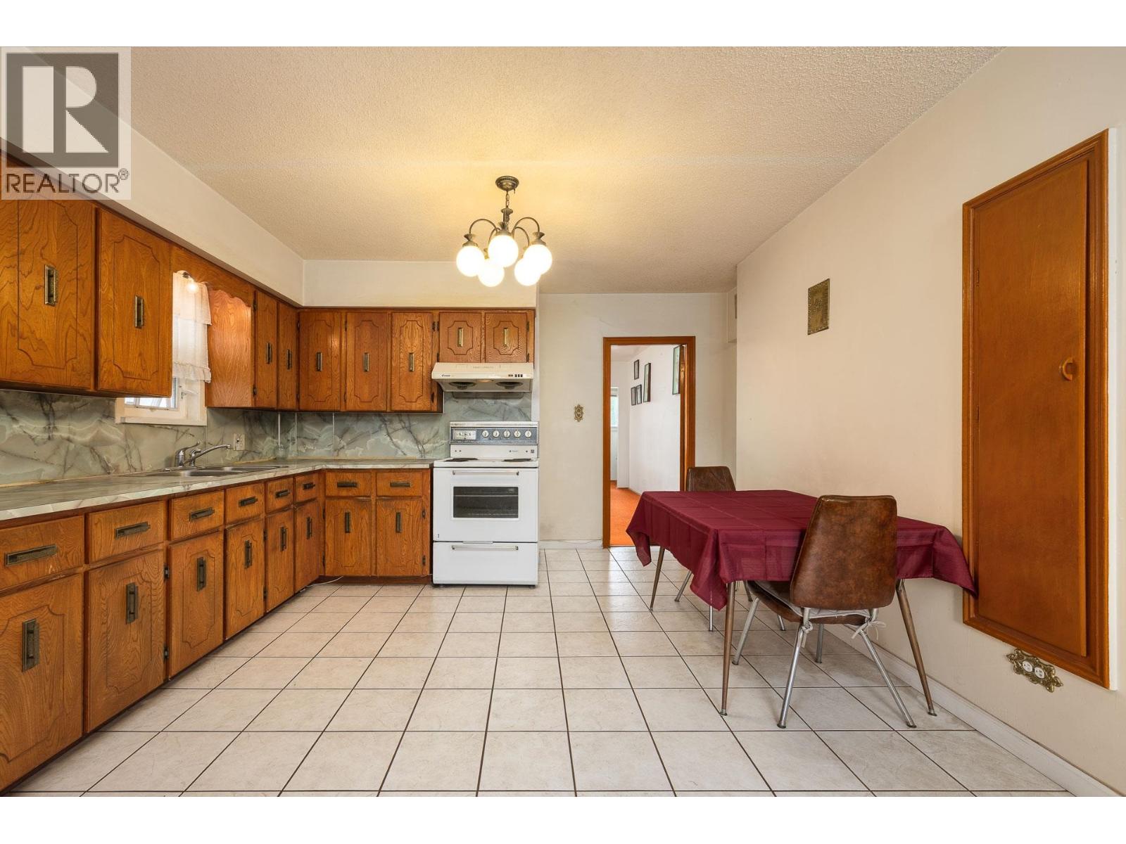855 Nanaimo Street, Vancouver, British Columbia  V5L 4S8 - Photo 6 - R3136495