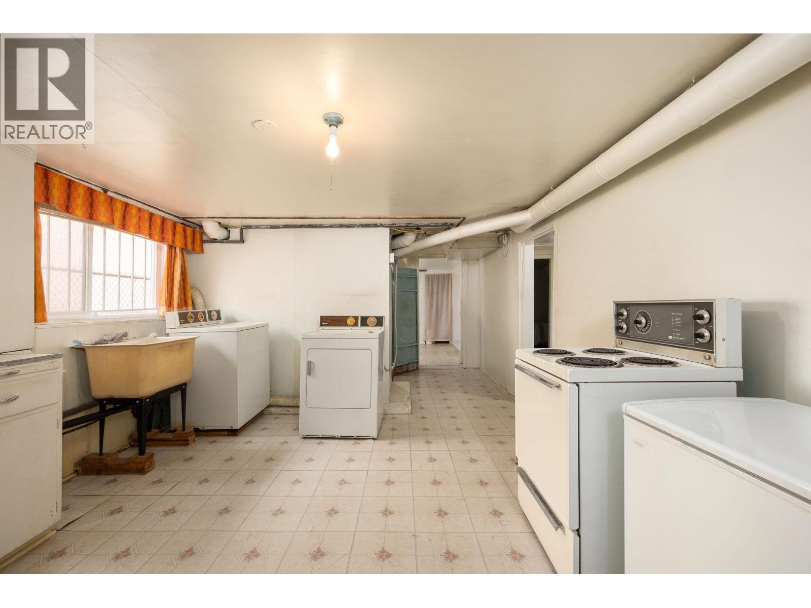 855 Nanaimo Street, Vancouver, British Columbia  V5L 4S8 - Photo 15 - R3136495