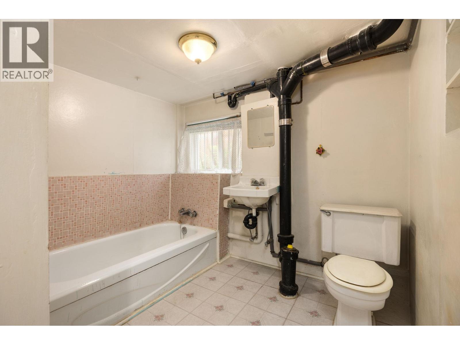 855 Nanaimo Street, Vancouver, British Columbia  V5L 4S8 - Photo 18 - R3136495
