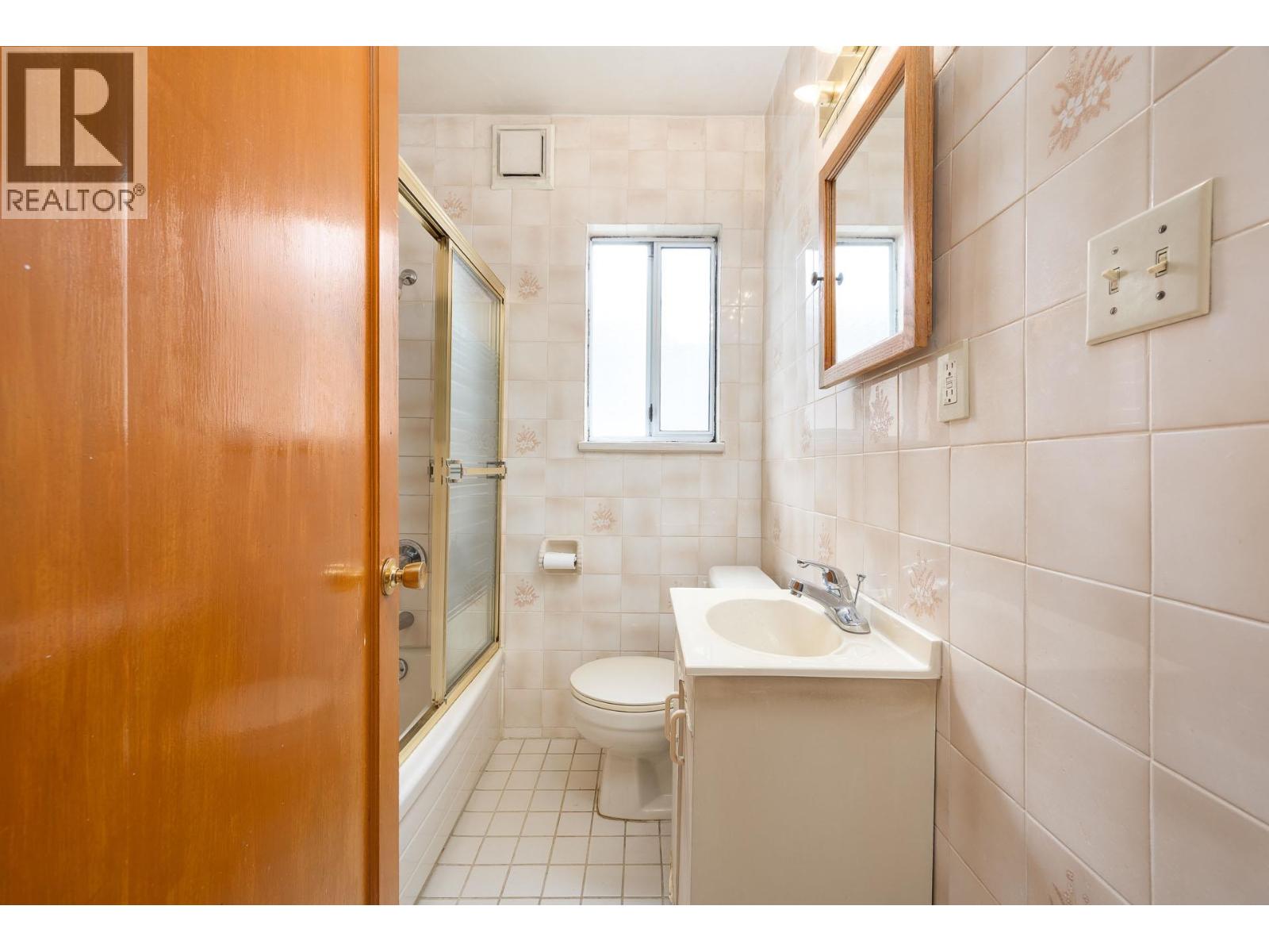 855 Nanaimo Street, Vancouver, British Columbia  V5L 4S8 - Photo 12 - R3136495