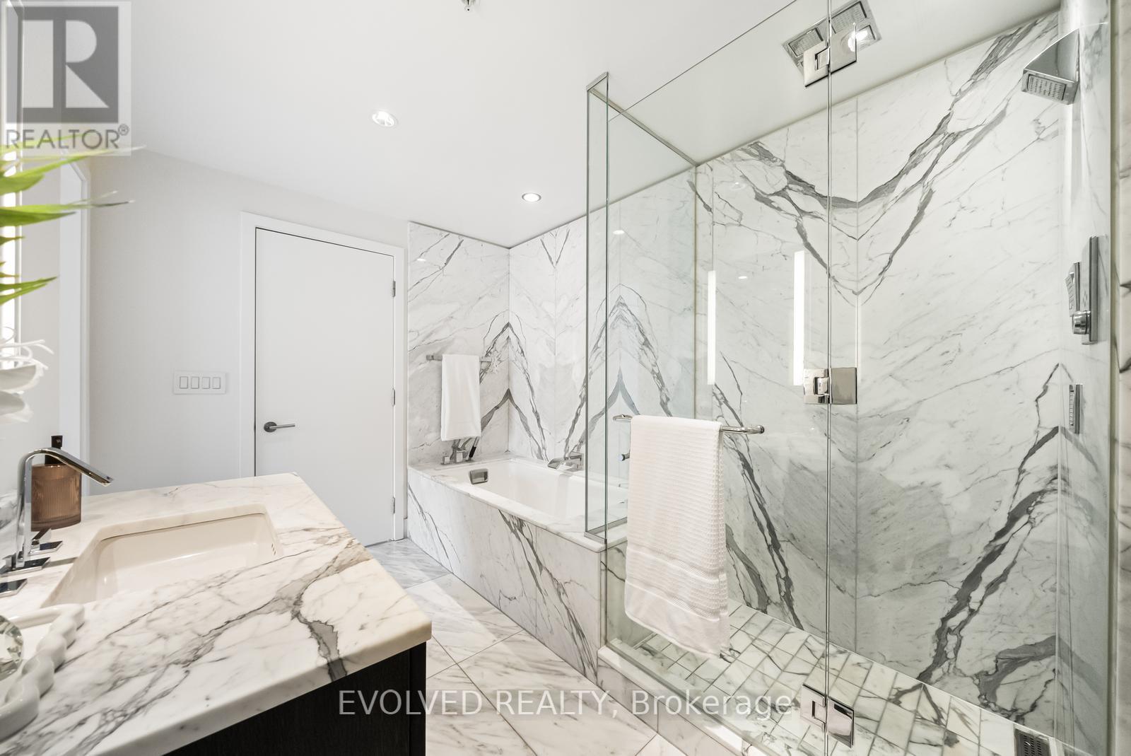 3304 - 180 University Avenue, Toronto, Ontario M5H 0A2 - Photo 28 - C13464584