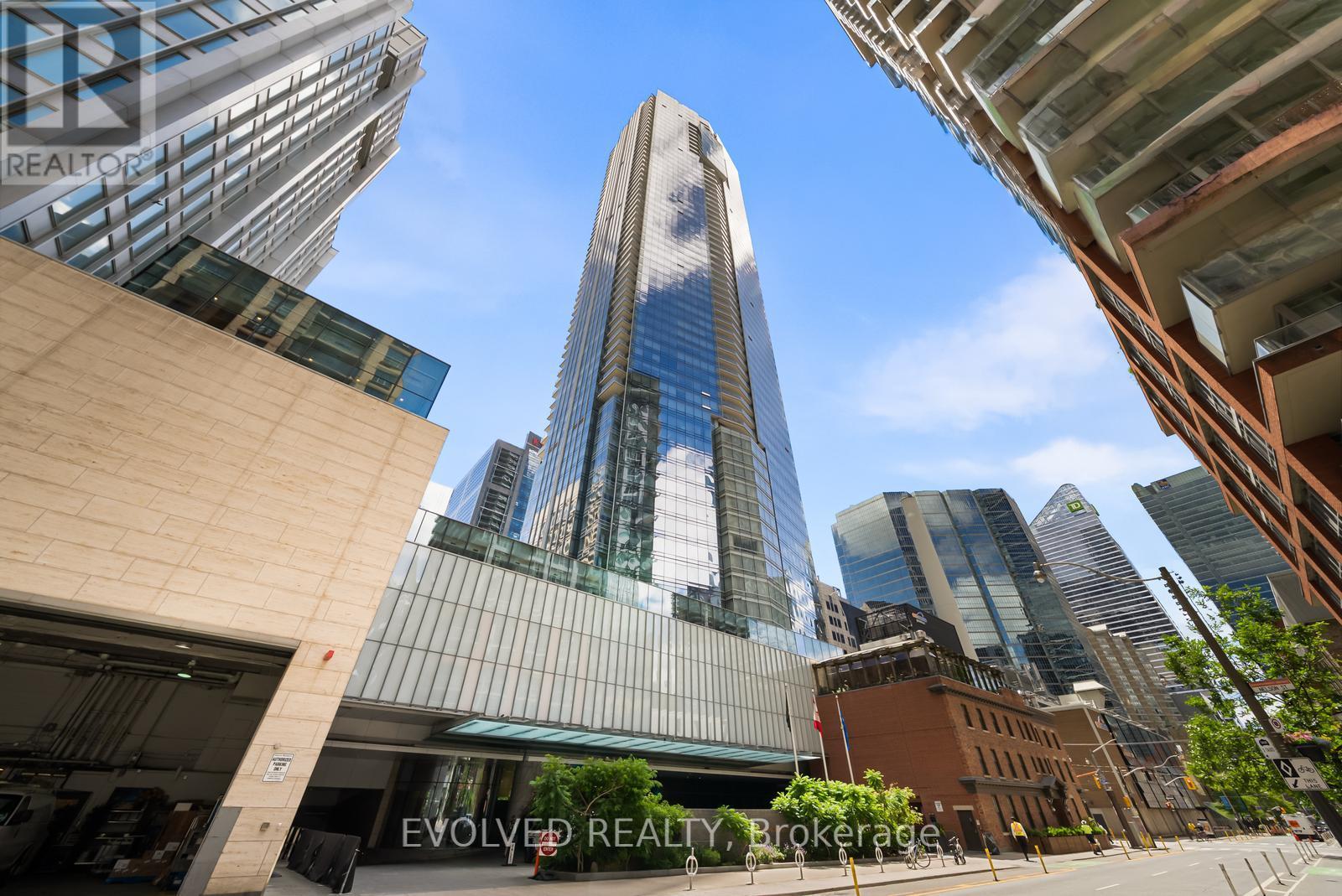 3304 - 180 University Avenue, Toronto, Ontario M5H 0A2 - Photo 3 - C13464584