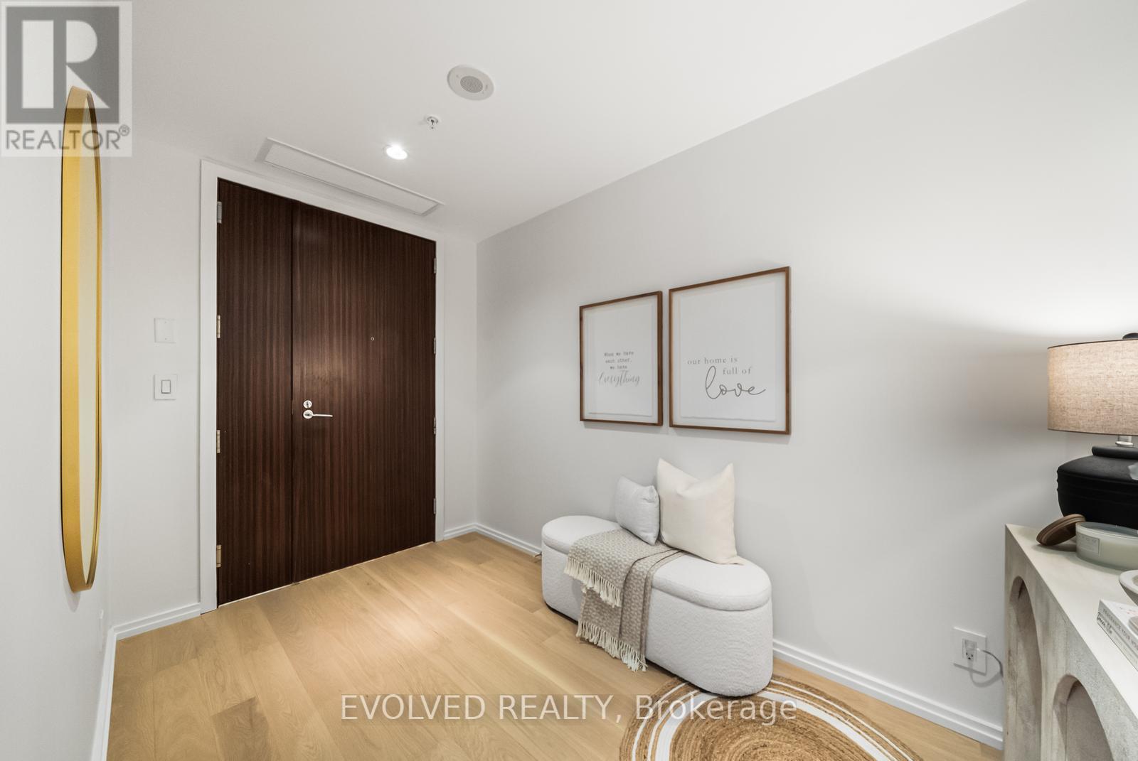 3304 - 180 University Avenue, Toronto, Ontario M5H 0A2 - Photo 4 - C13464584