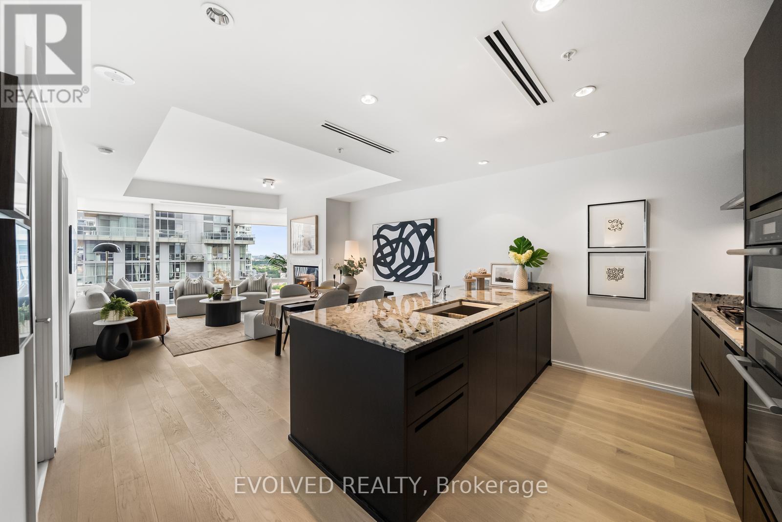 3304 - 180 University Avenue, Toronto, Ontario M5H 0A2 - Photo 9 - C13464584