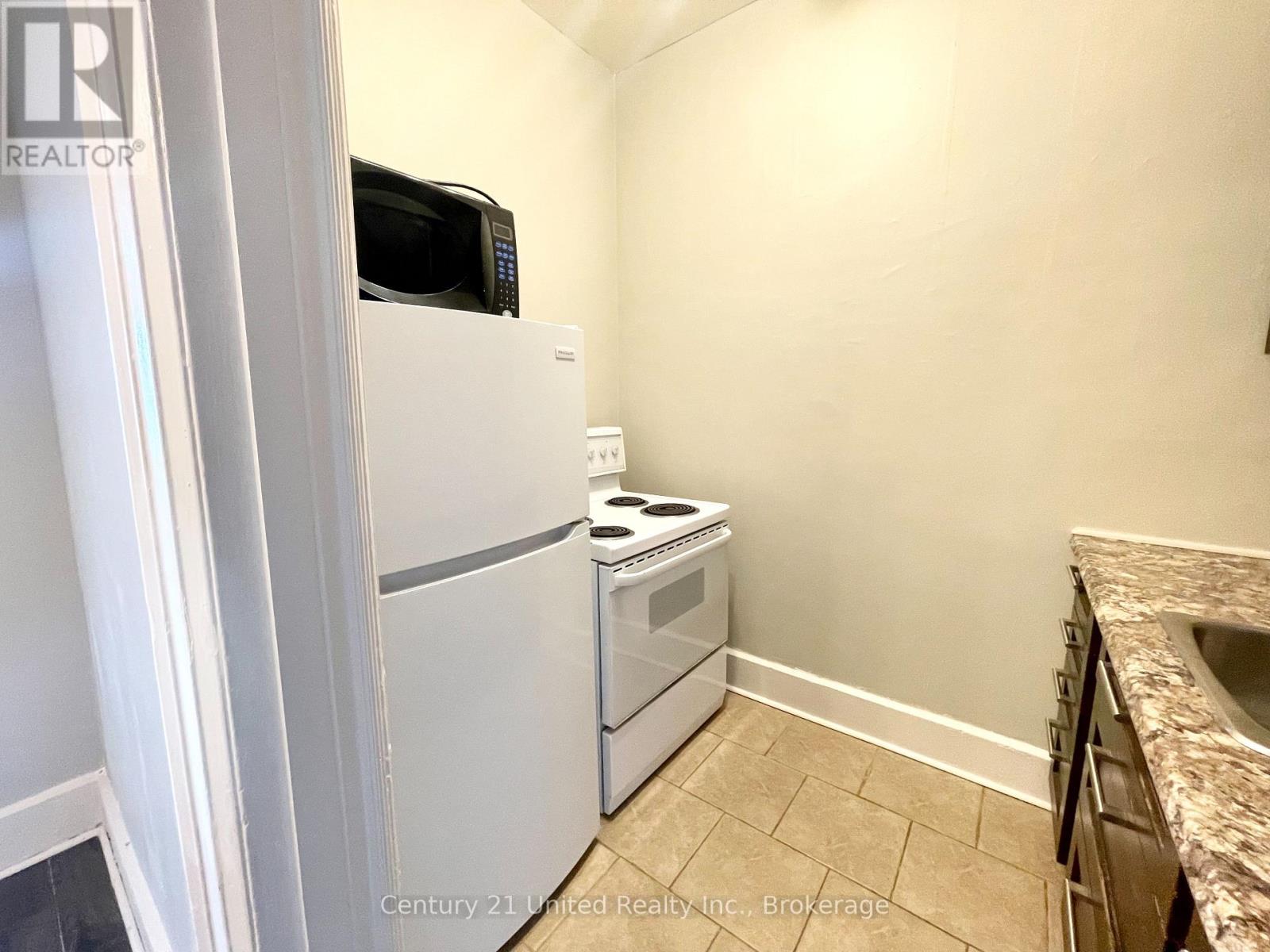 6 - 172.5 Hunter Street W, Peterborough, Ontario  K9H 2L2 - Photo 5 - X13464594
