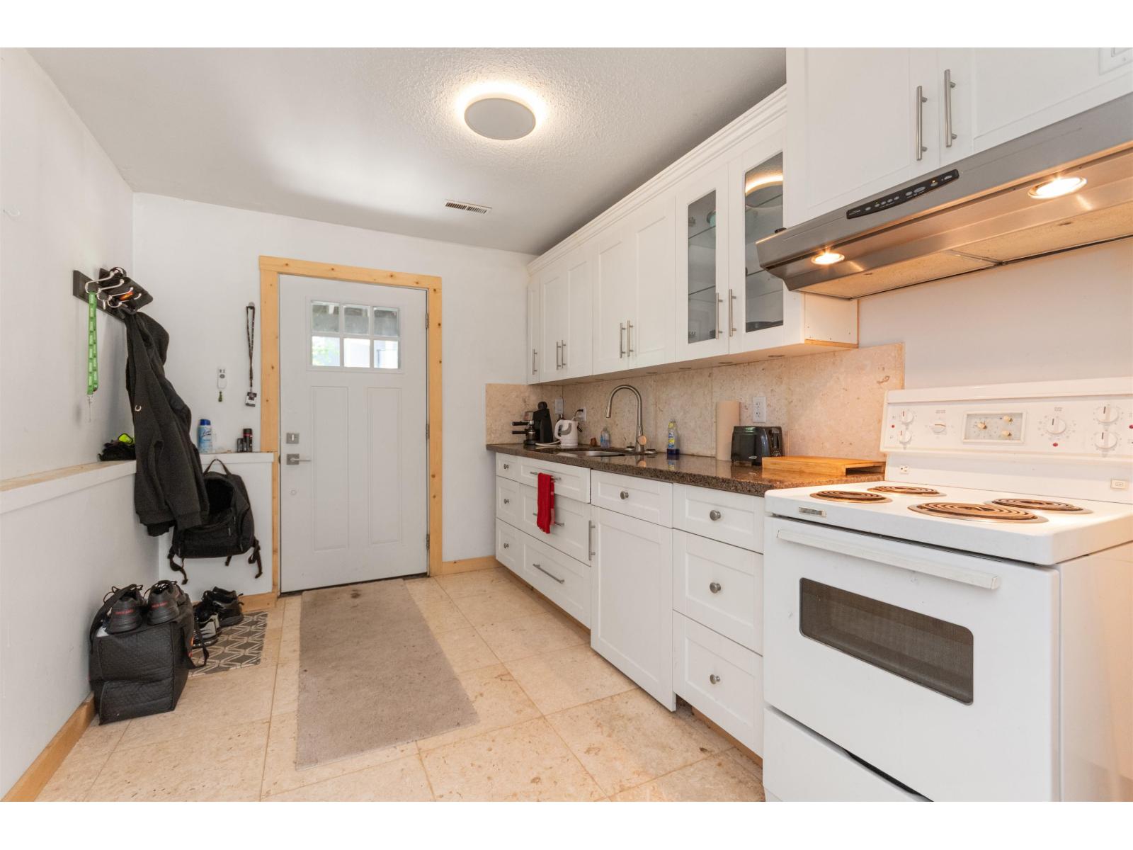 540 5th Avenue, Hope, Hope, British Columbia  V0X 1L0 - Photo 18 - R3137664
