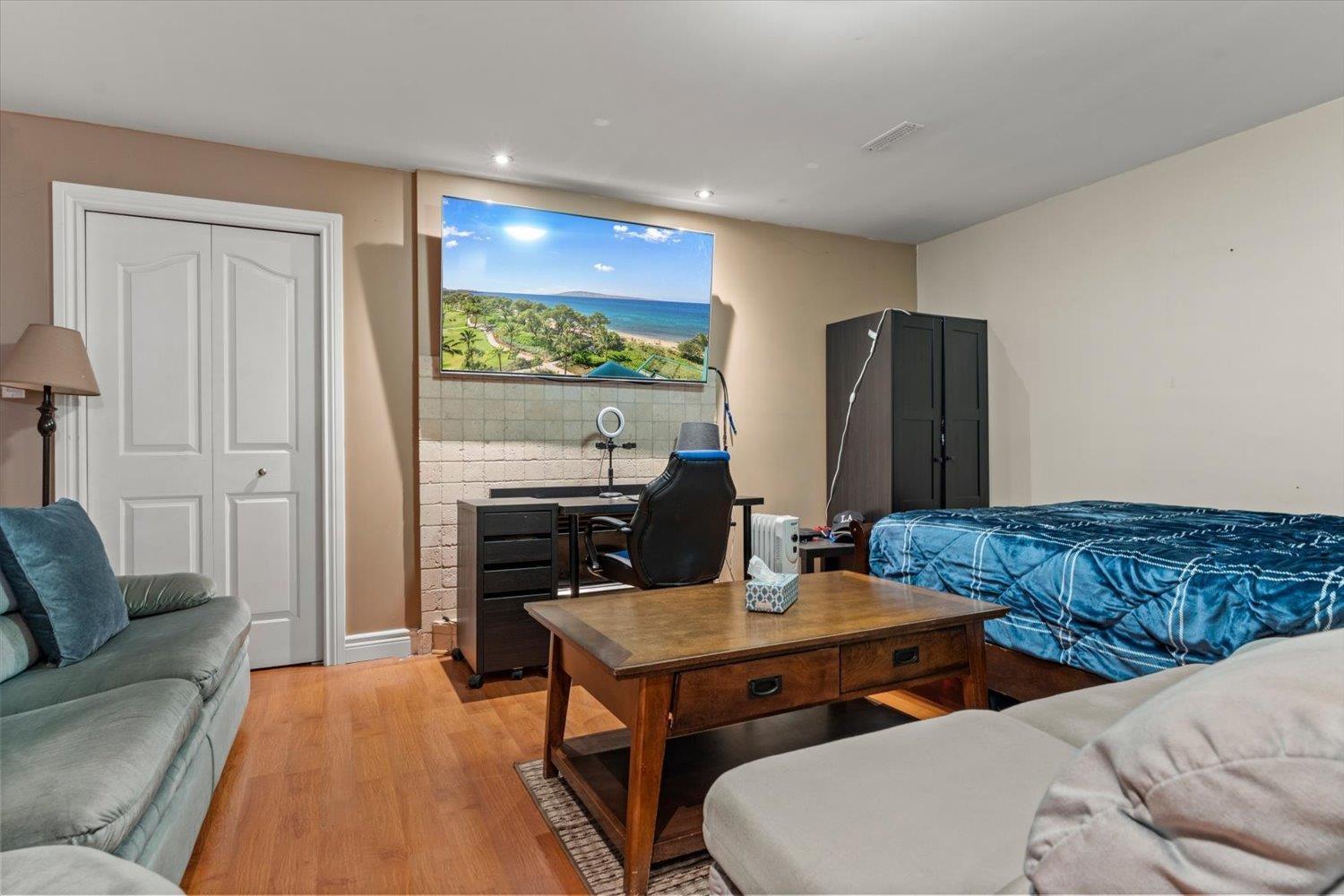 Listing image 21