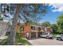 76 HARRINGTON CRESCENT, Toronto, Ontario