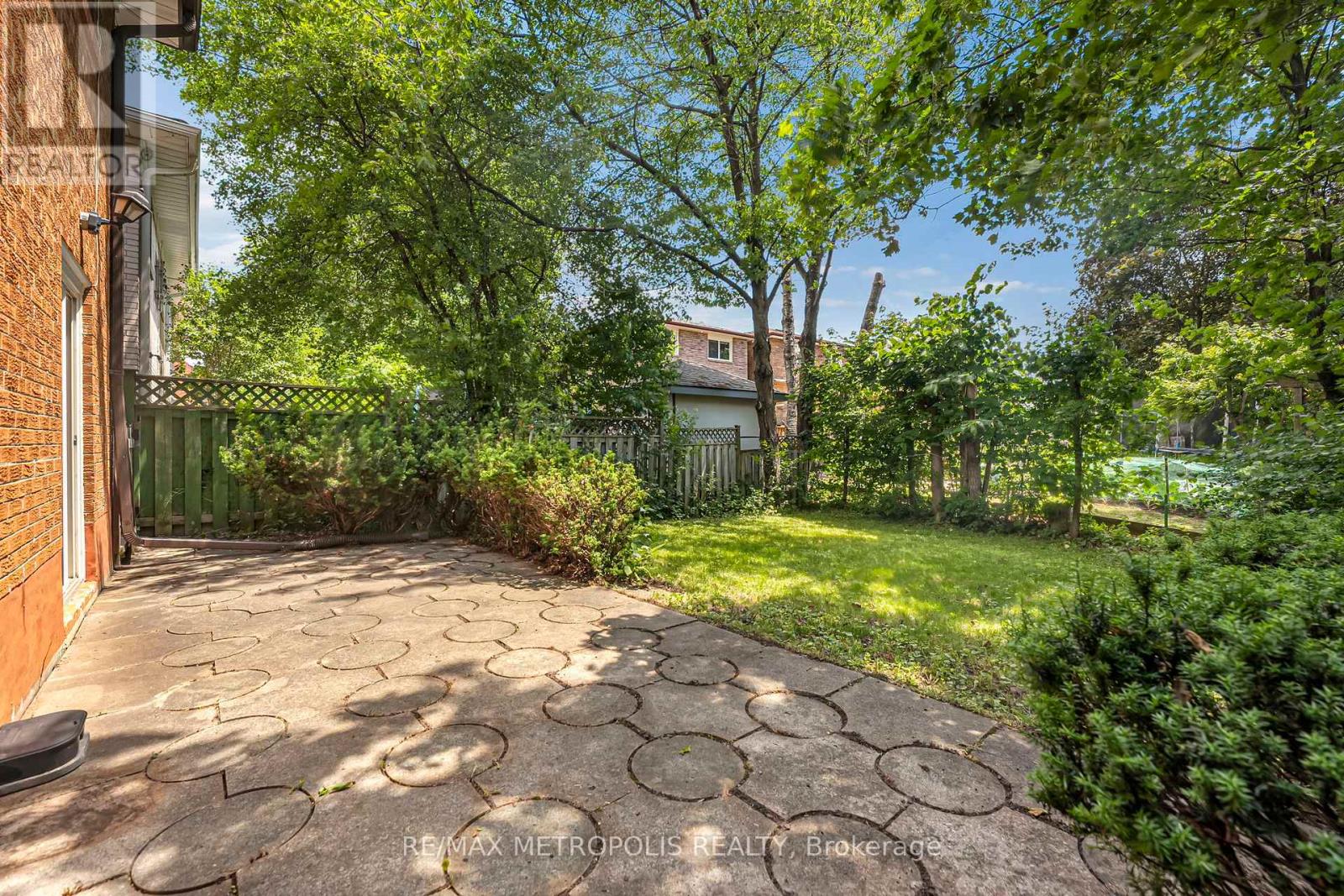 76 Harrington Crescent, Toronto, Ontario  M2M 2Y5 - Photo 28 - C13464338