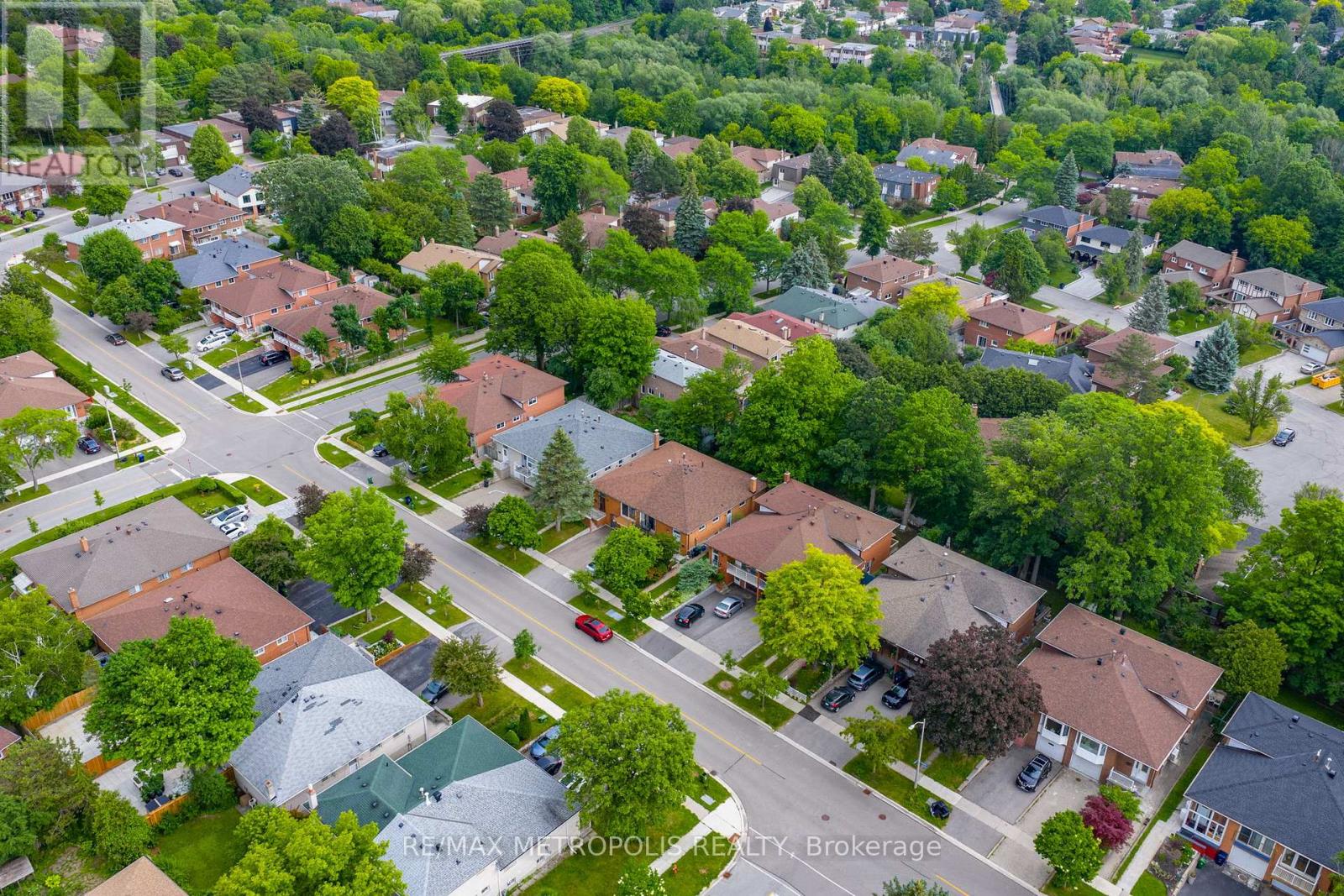 76 Harrington Crescent, Toronto, Ontario  M2M 2Y5 - Photo 32 - C13464338