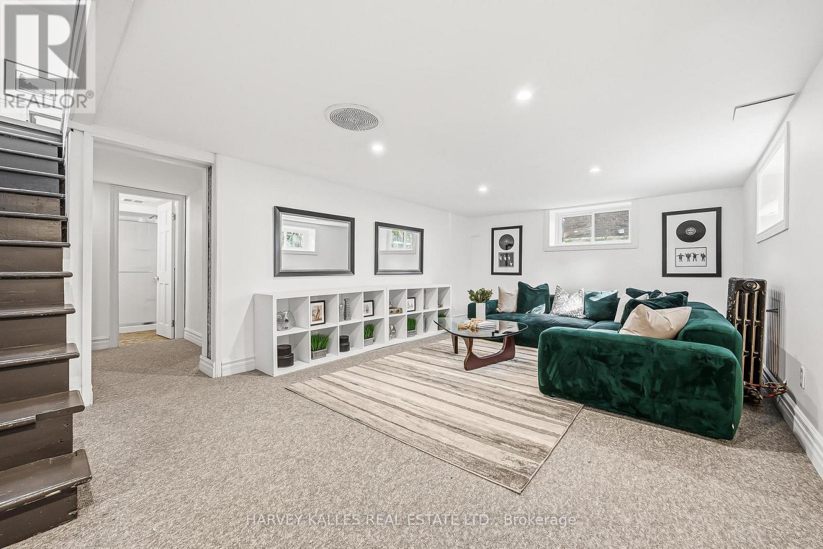 139 Hammersmith Avenue, Toronto, Ontario  M4E 2W5 - Photo 32 - E13420218