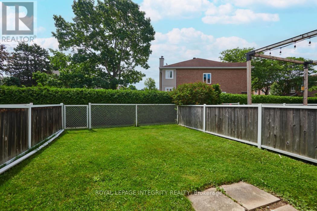 6176 Oak Meadows Drive Drive, Ottawa, Ontario  K1C 7G8 - Photo 32 - X13461836