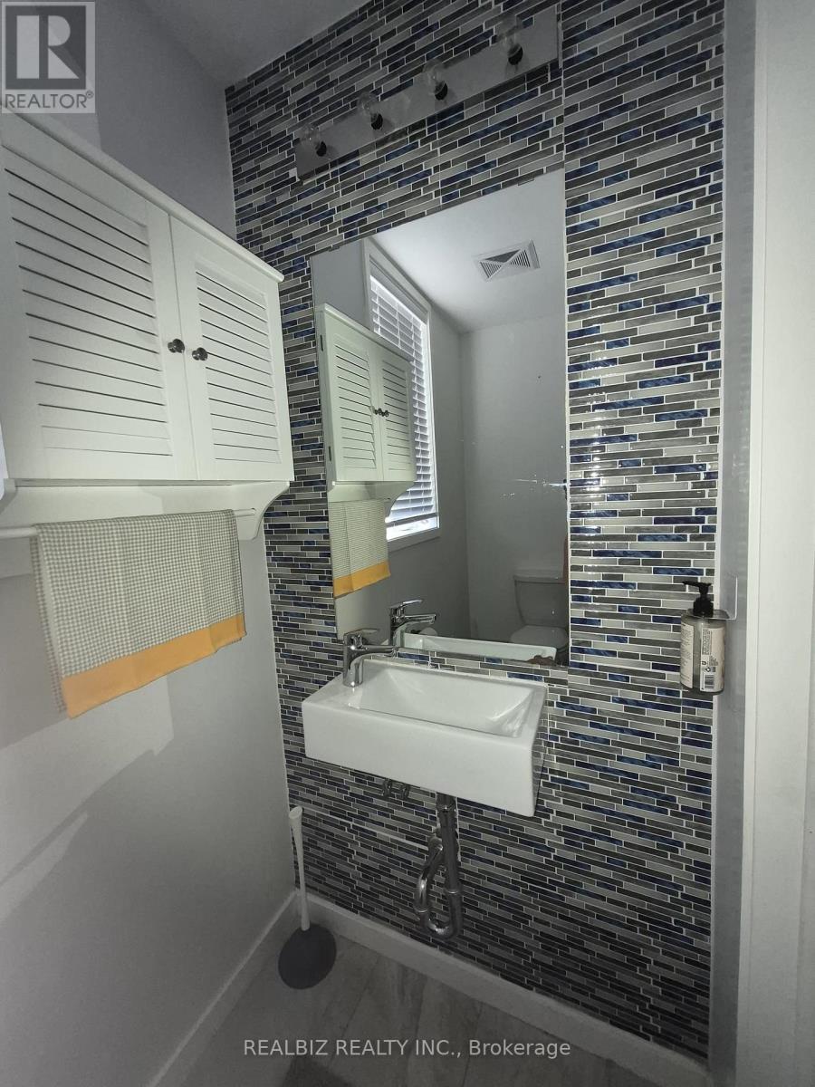 77 - 400 Alex Gardner Circle, Aurora, Ontario L4G 3G5 - Photo 11 - N13254622