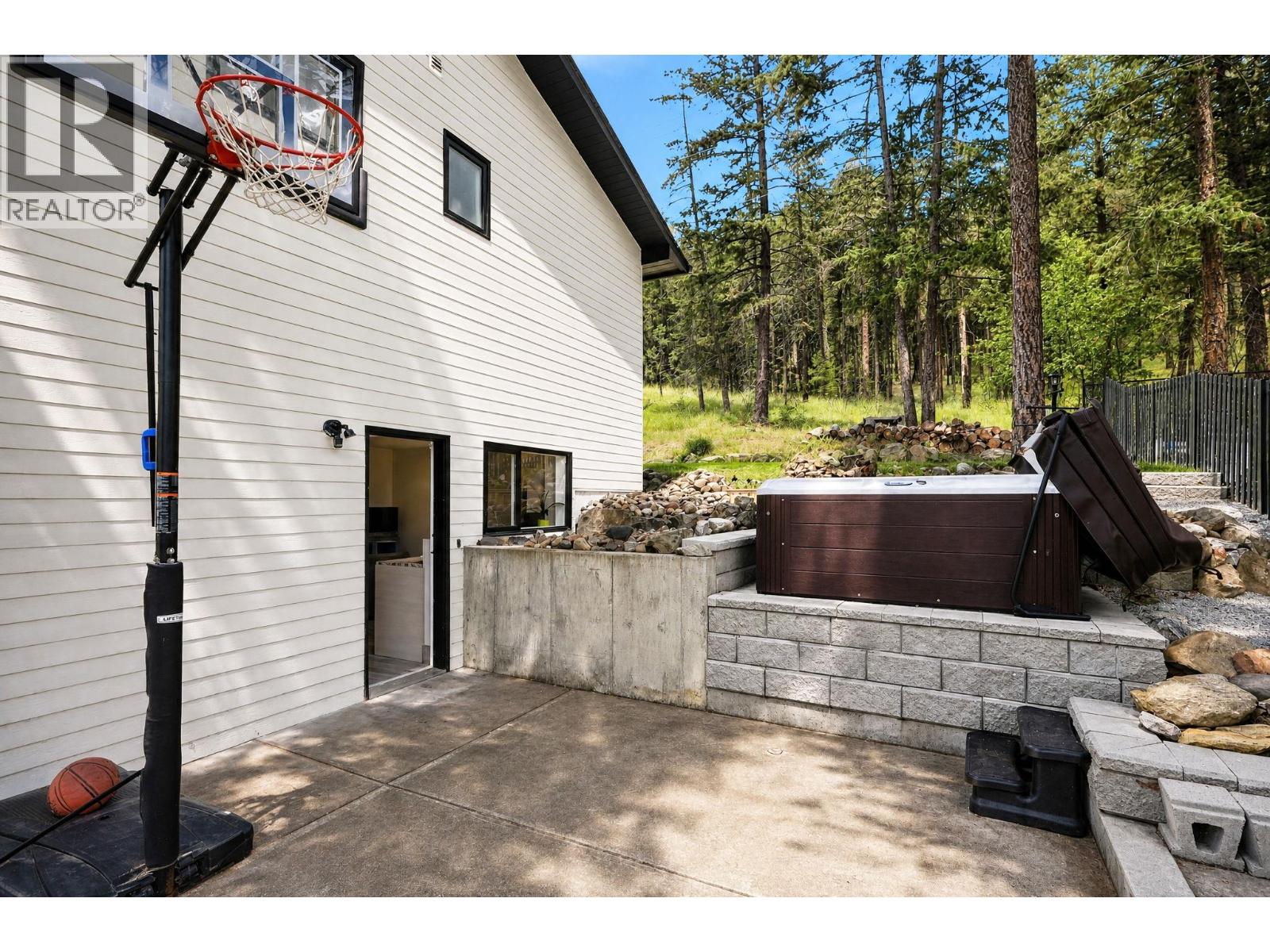 1576 West Kelowna Road, West Kelowna, British Columbia  V1Z 3H5 - Photo 41 - 10391486