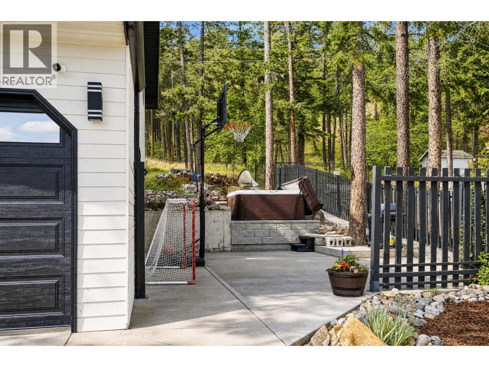 1576 West Kelowna Road, West Kelowna, British Columbia  V1Z 3H5 - Photo 42 - 10391486