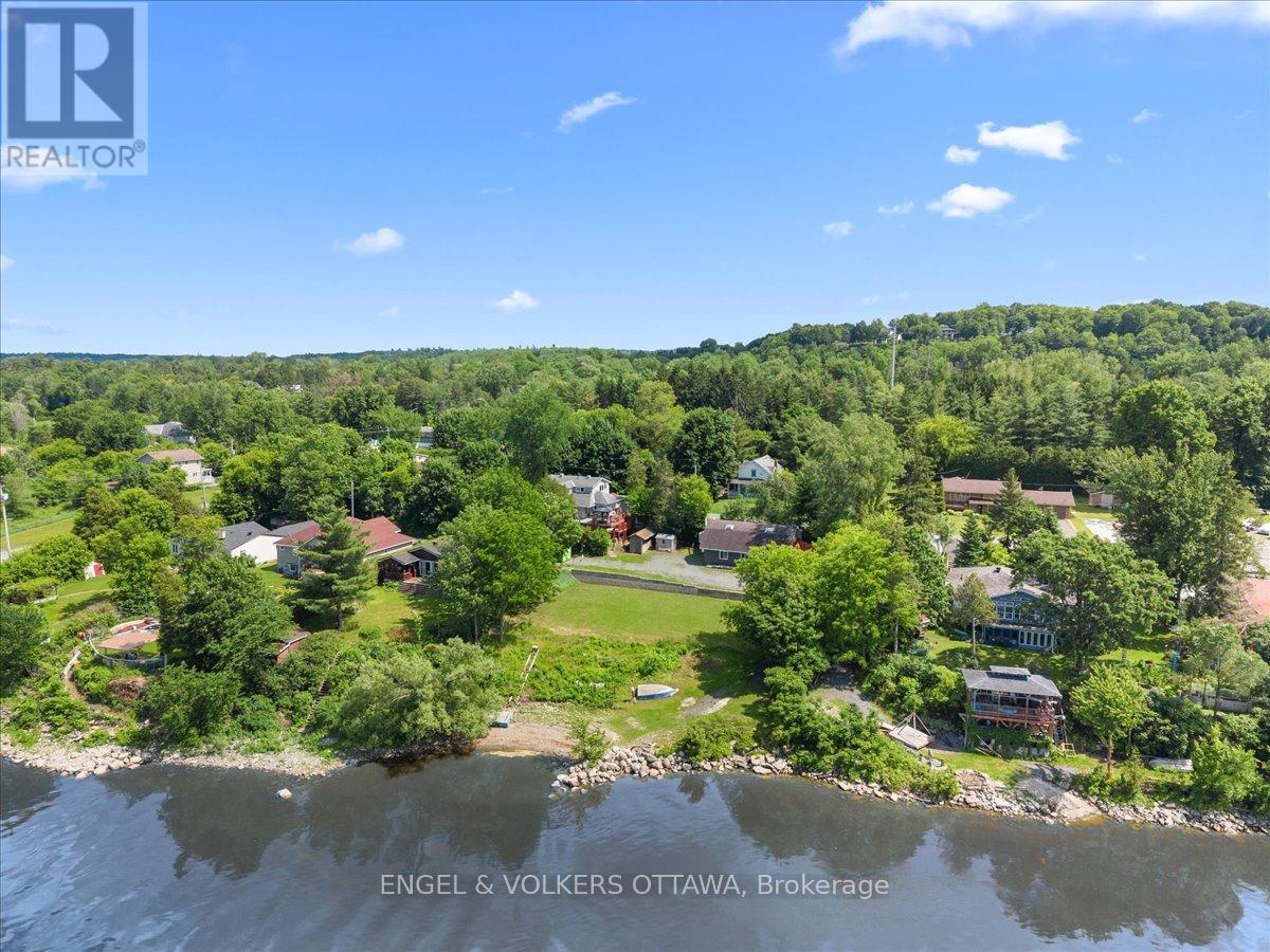 2481 MANSE ROAD, Ottawa, Ontario