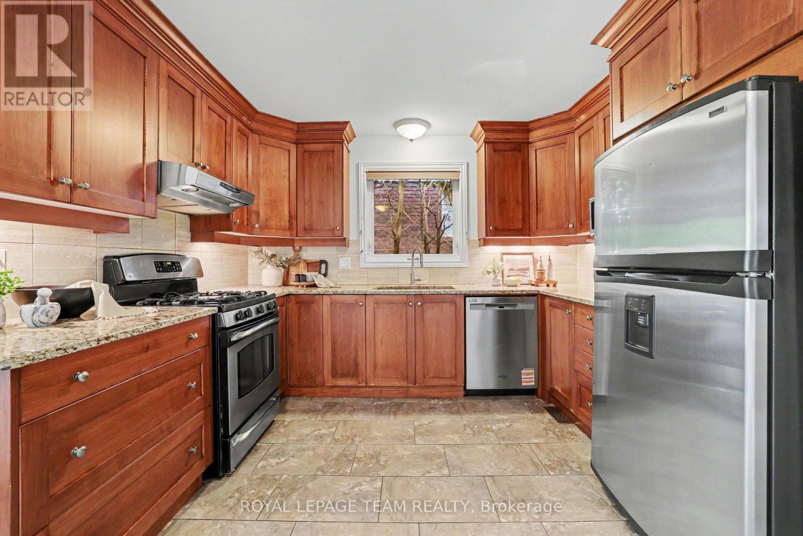 26 Bernier Terrace, Ottawa, Ontario  K2L 2V2 - Photo 10 - X13464652