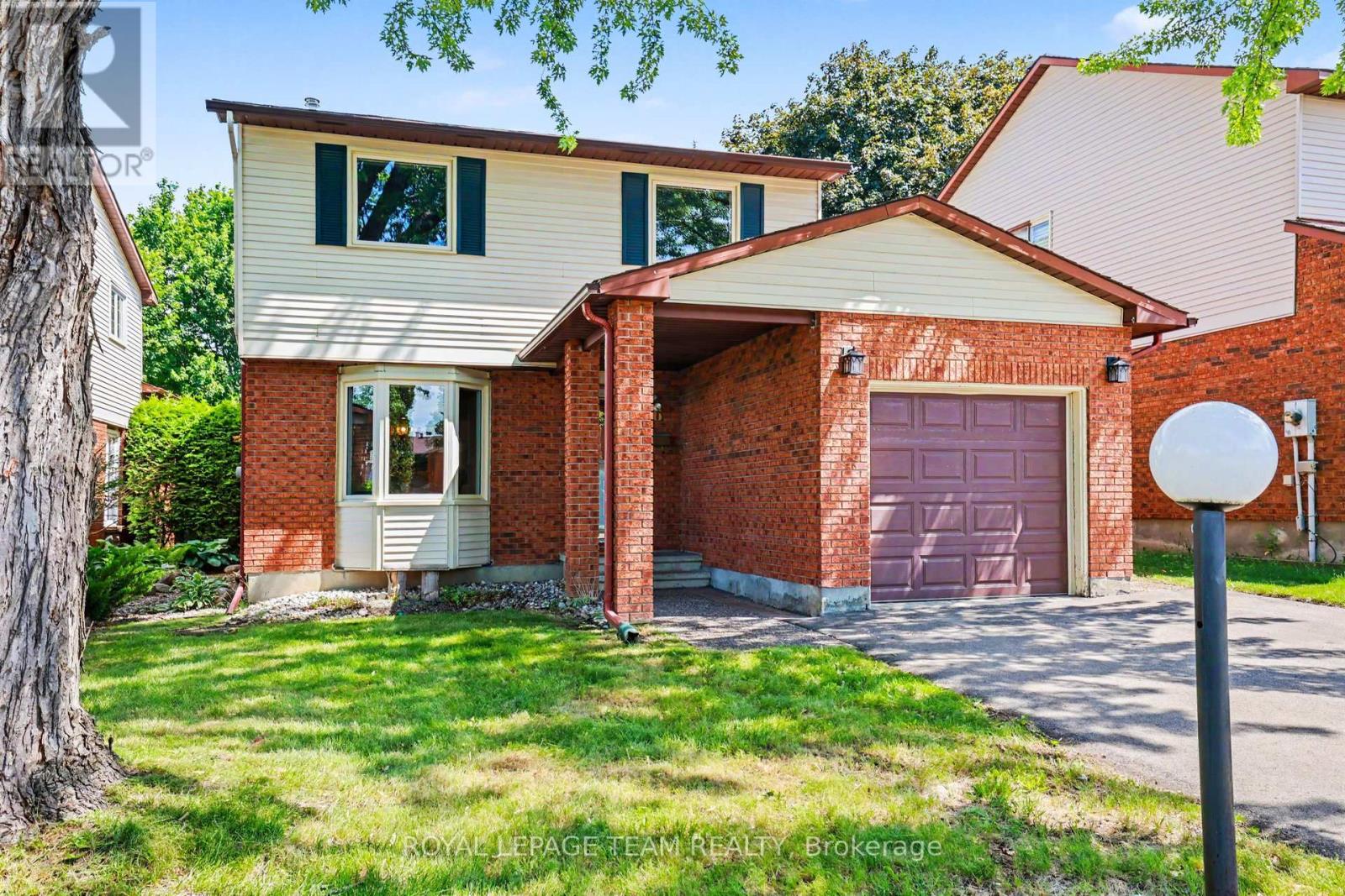 26 Bernier Terrace, Ottawa, Ontario  K2L 2V2 - Photo 2 - X13464652