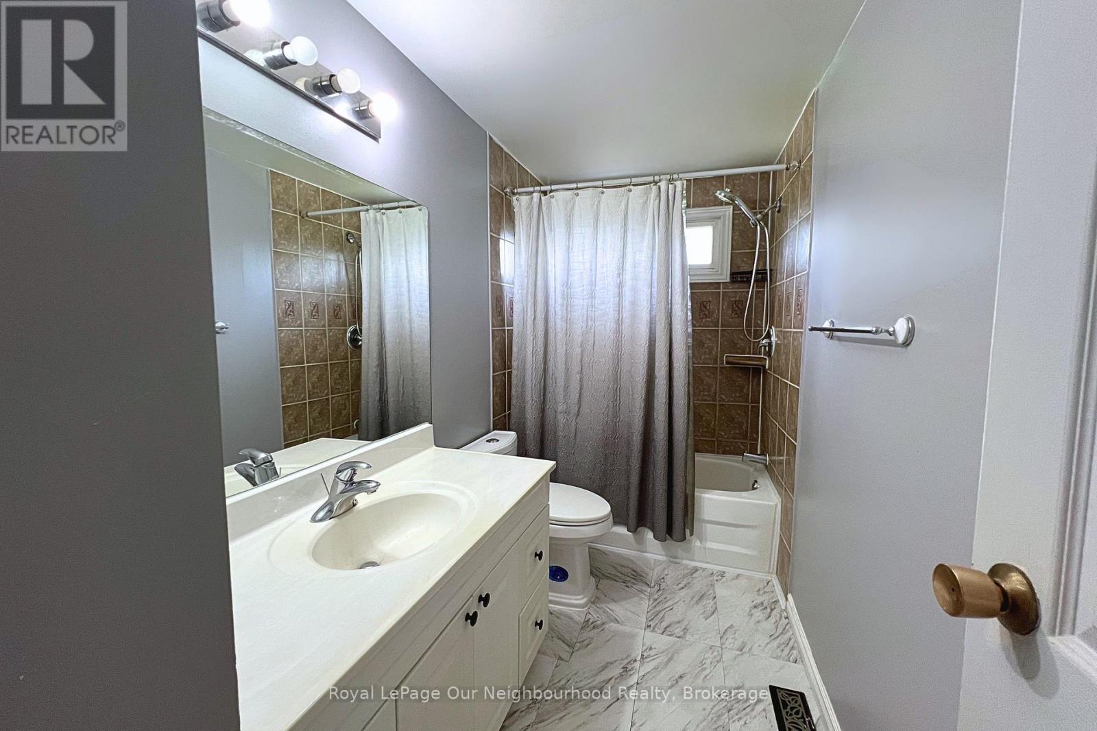 529 Lancelot Crescent, Oshawa, Ontario  L1K 1J9 - Photo 19 - E13464746
