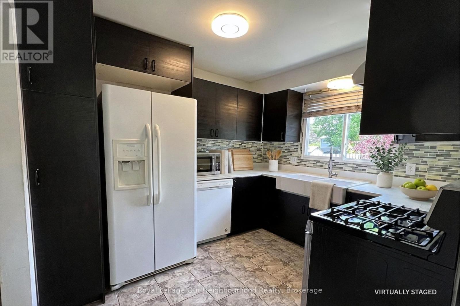 529 Lancelot Crescent, Oshawa, Ontario  L1K 1J9 - Photo 8 - E13464746