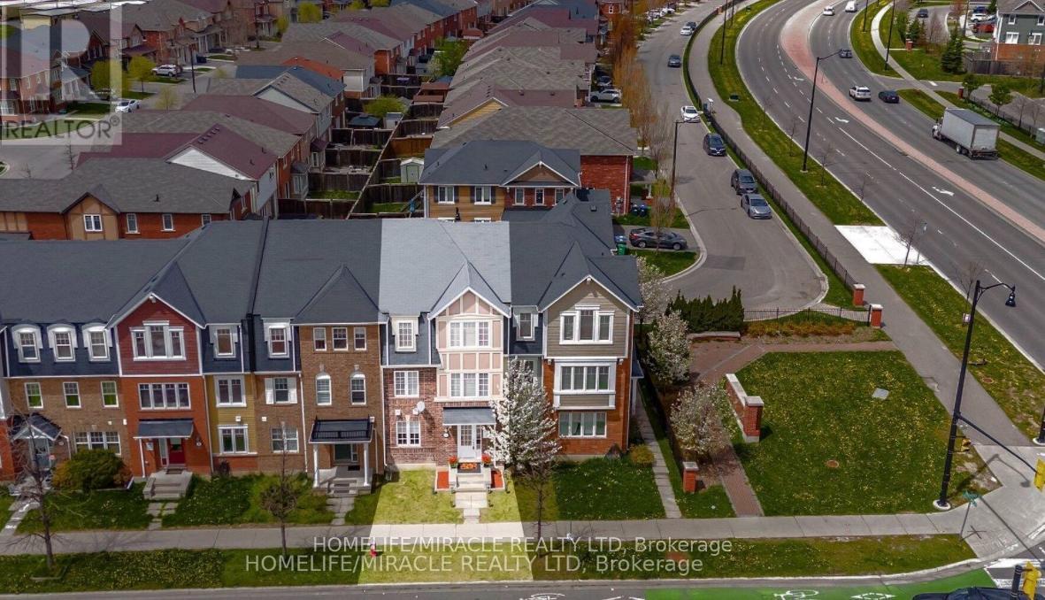 5 VETERANS DRIVE, Brampton, Ontario