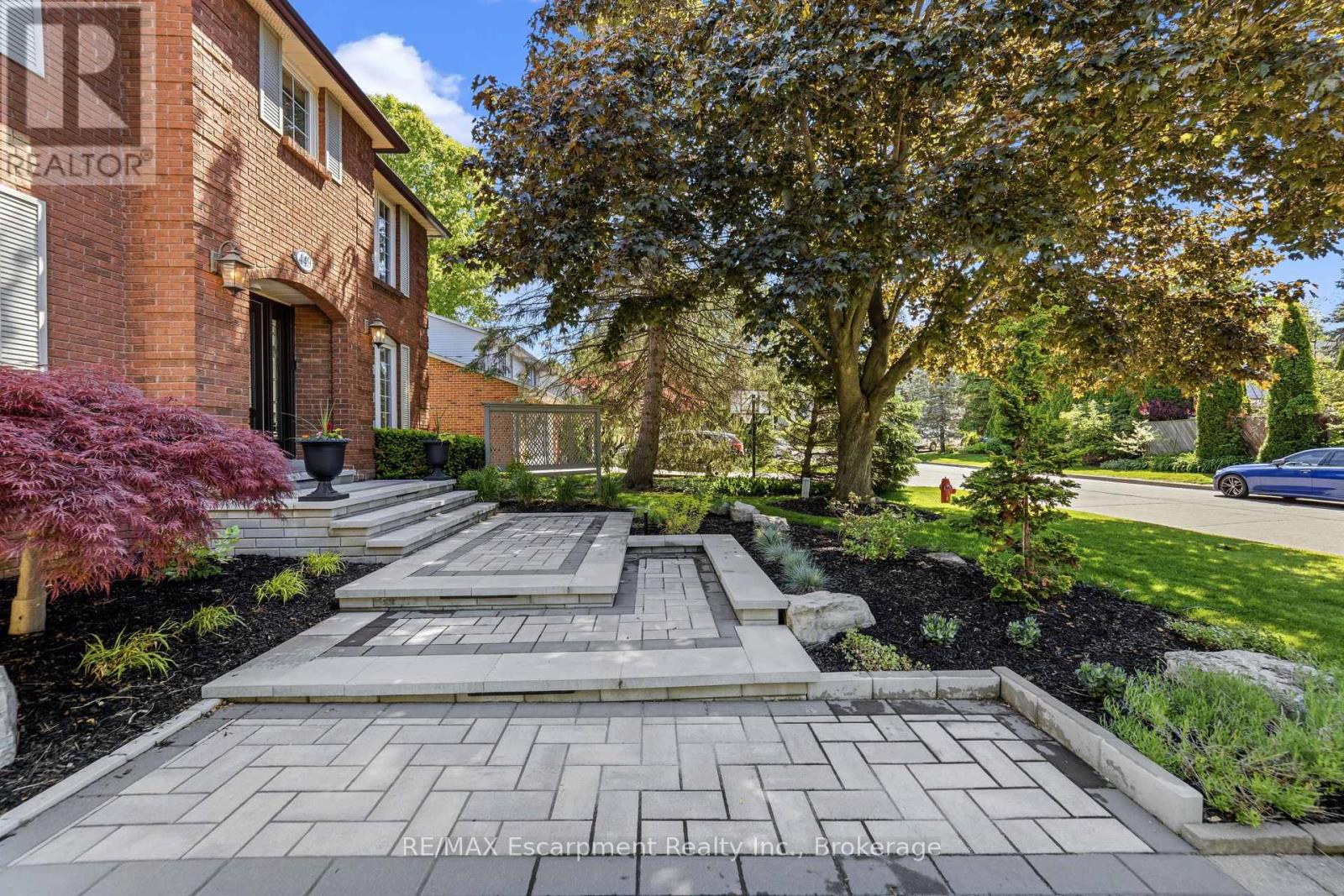449 Roymor Crescent, Hamilton, Ontario  L9G 3W9 - Photo 3 - X13243680