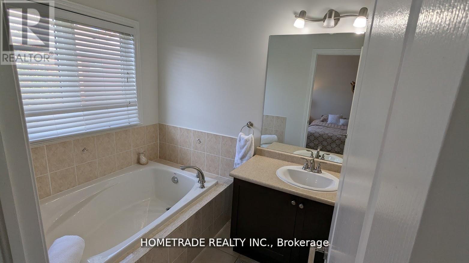 4861 Verdi Street, Burlington, Ontario  L7M 0H4 - Photo 10 - W13464624