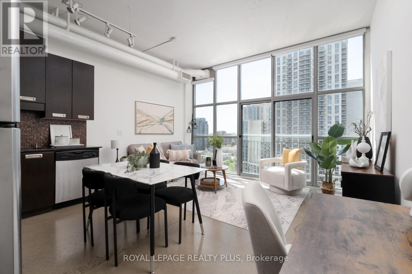 1016 - 2 Fieldway Road, Toronto, Ontario  M8Z 0B9 - Photo 8 - W13464592