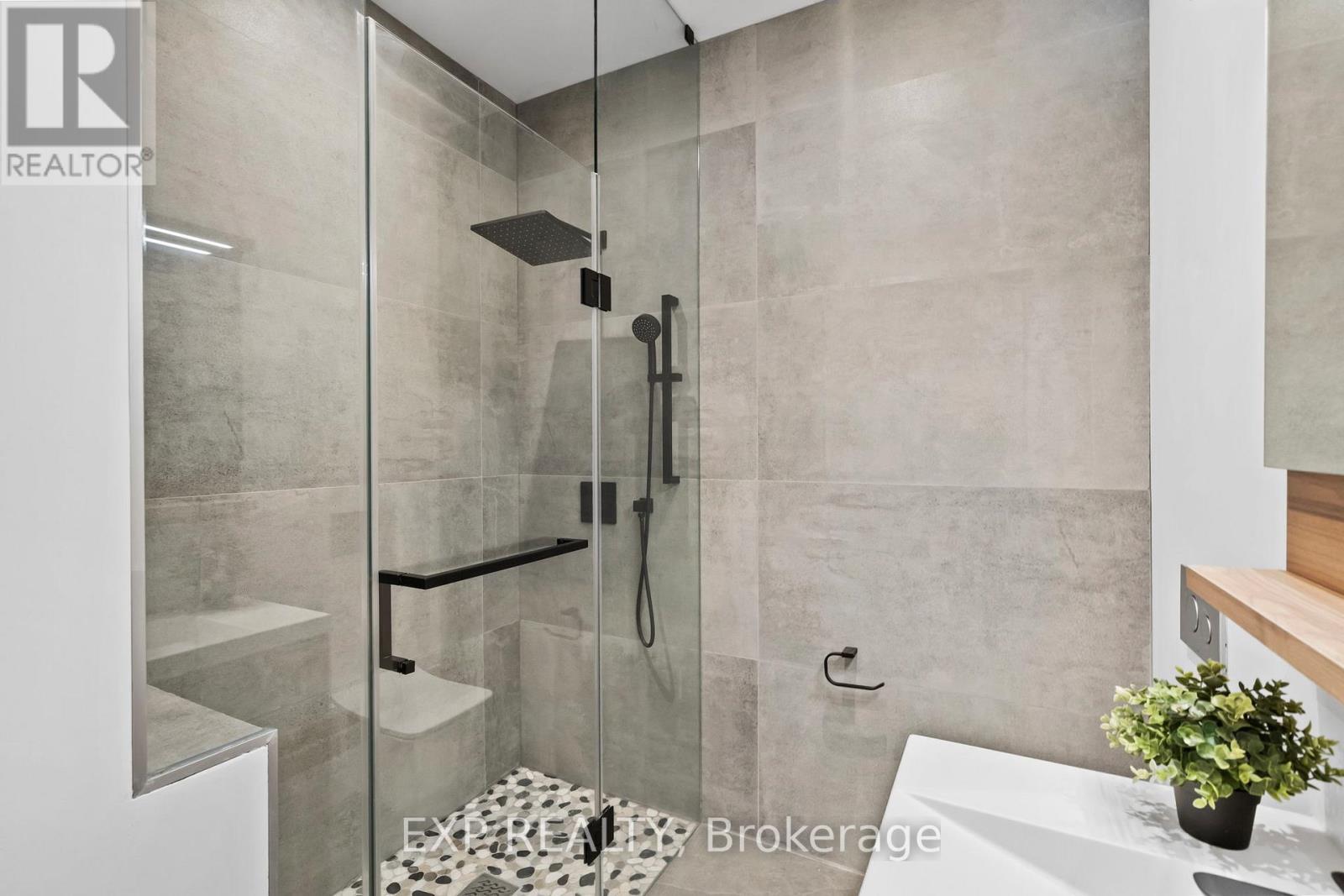51 Thirty Ninth Street, Toronto, Ontario  M8W 3M6 - Photo 29 - W13464650
