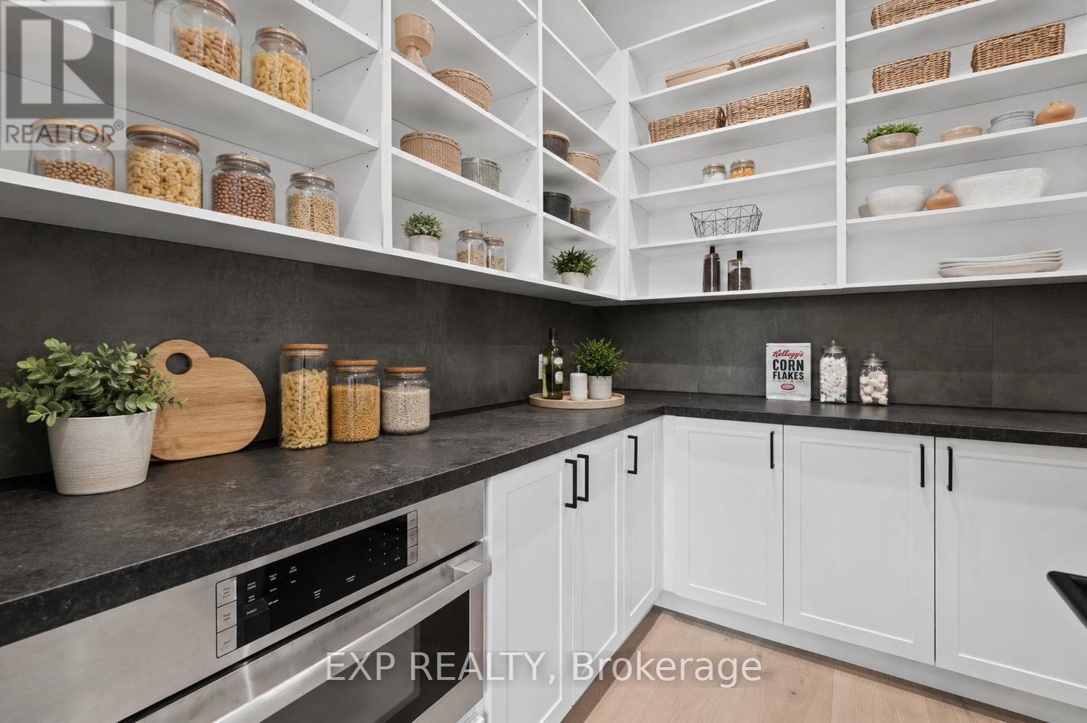 51 Thirty Ninth Street, Toronto, Ontario  M8W 3M6 - Photo 15 - W13464650
