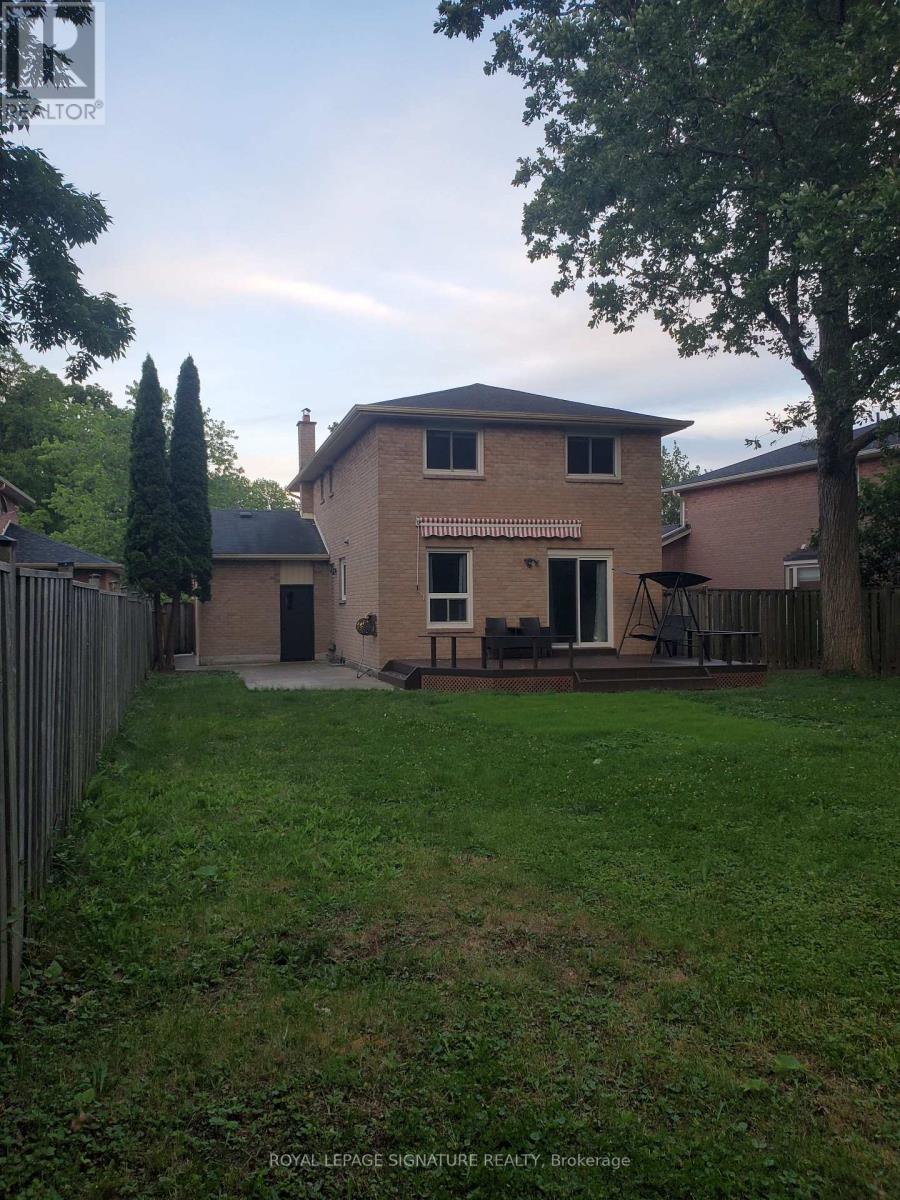 980 Sawgrass Crescent, Mississauga, Ontario L5C 3Y3 - Photo 15 - W13464646