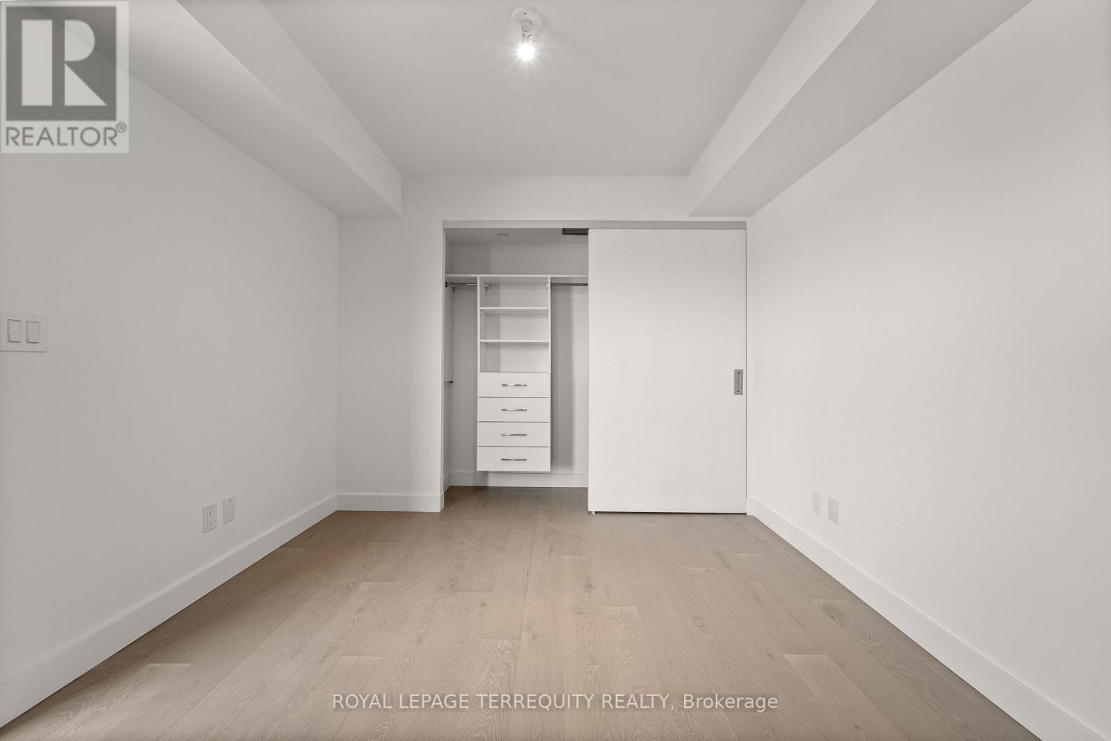 213 - 160 Kingsway Crescent, Toronto, Ontario  M8X 0B5 - Photo 12 - W13464596