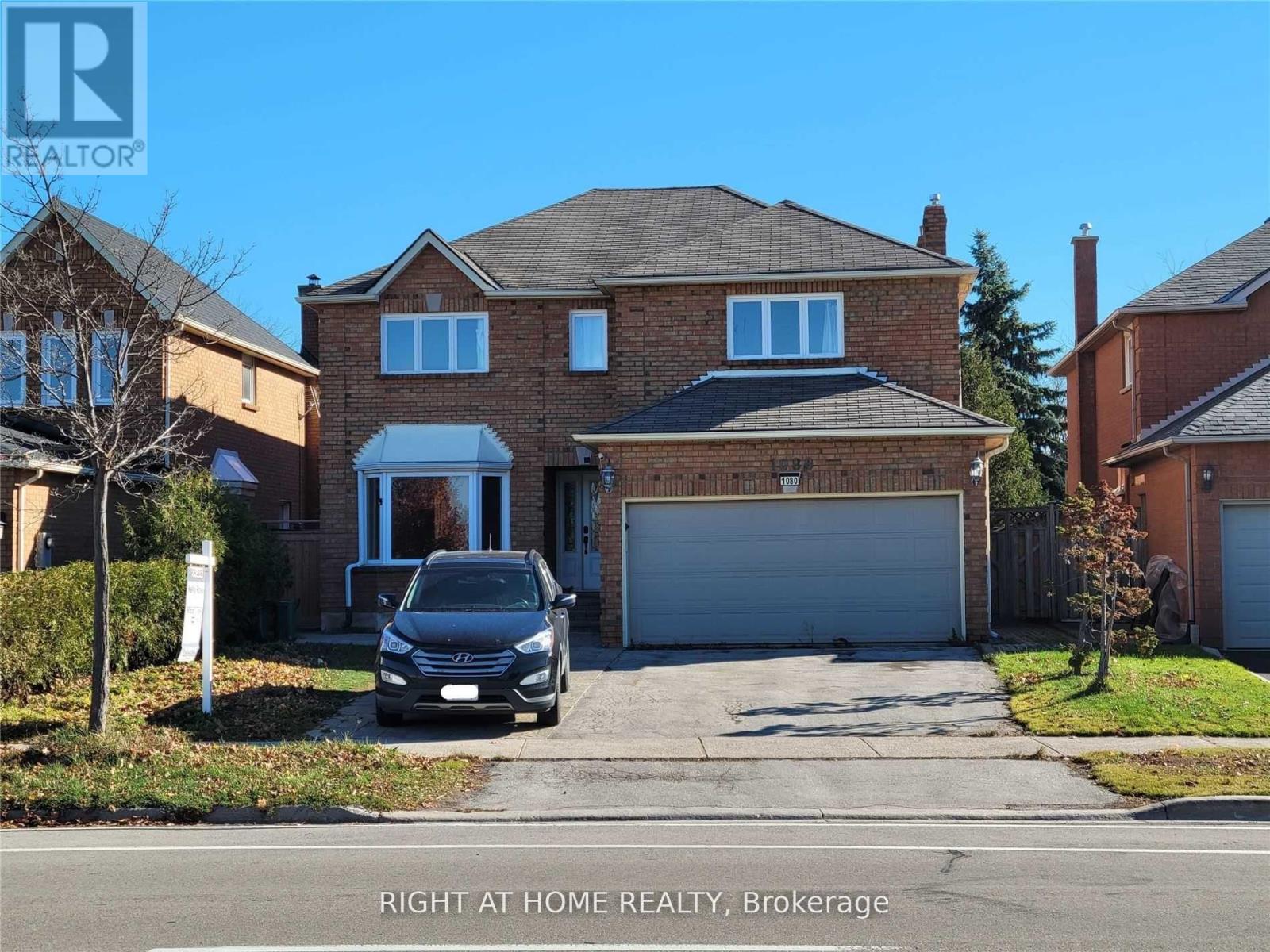 1080 GLENASHTON DRIVE, Oakville, Ontario