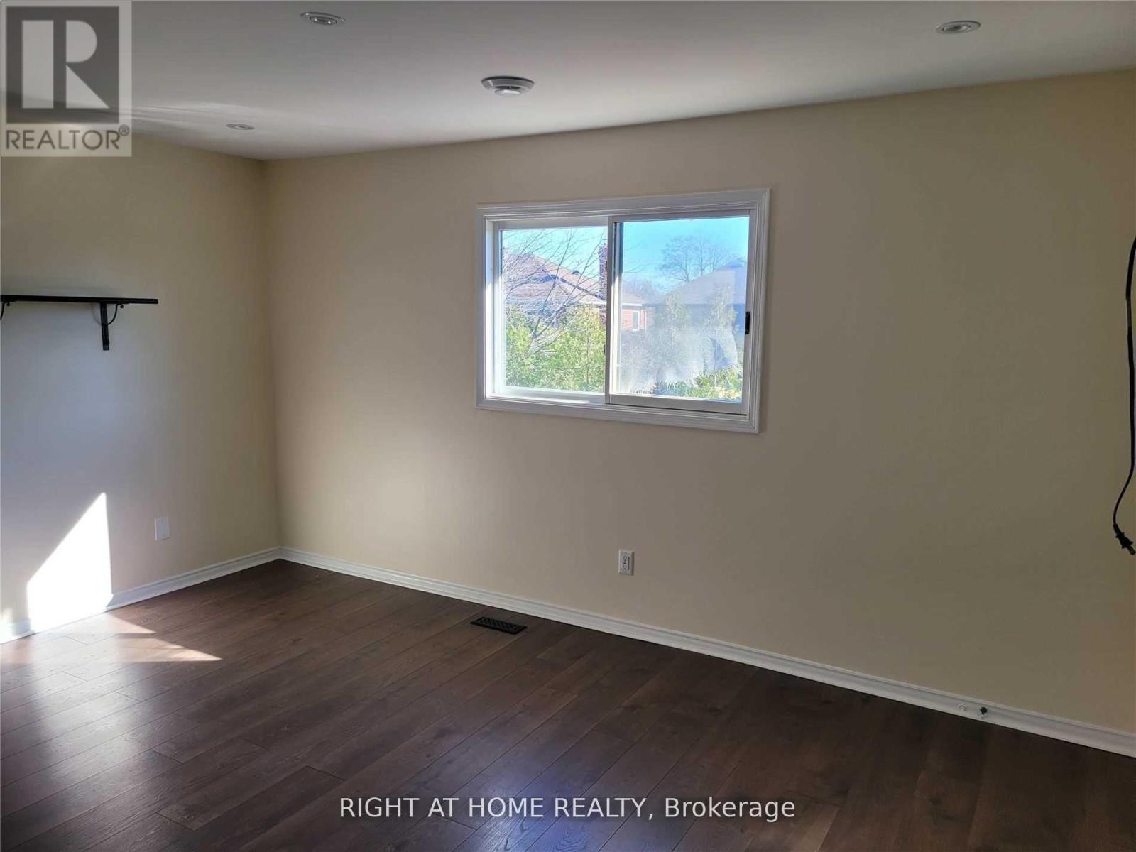 1080 Glenashton Drive, Oakville, Ontario L6H 4B9 - Photo 31 - W13464670