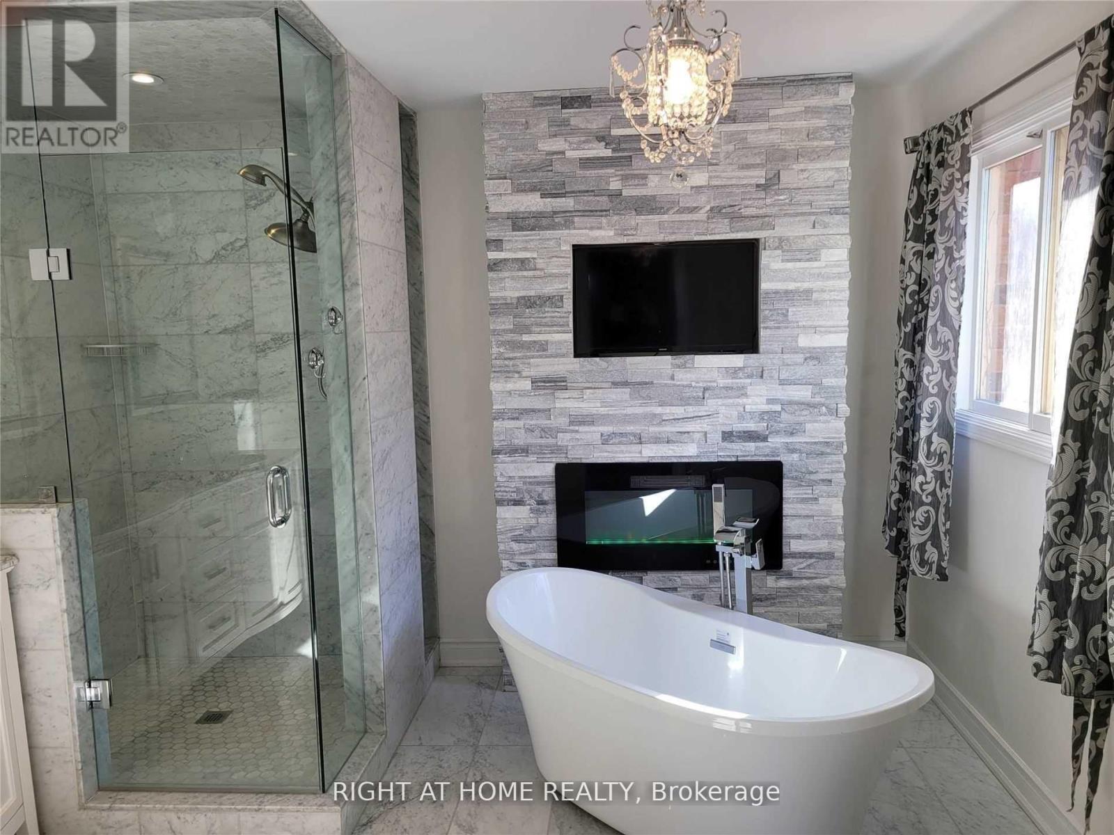 1080 Glenashton Drive, Oakville, Ontario L6H 4B9 - Photo 24 - W13464670