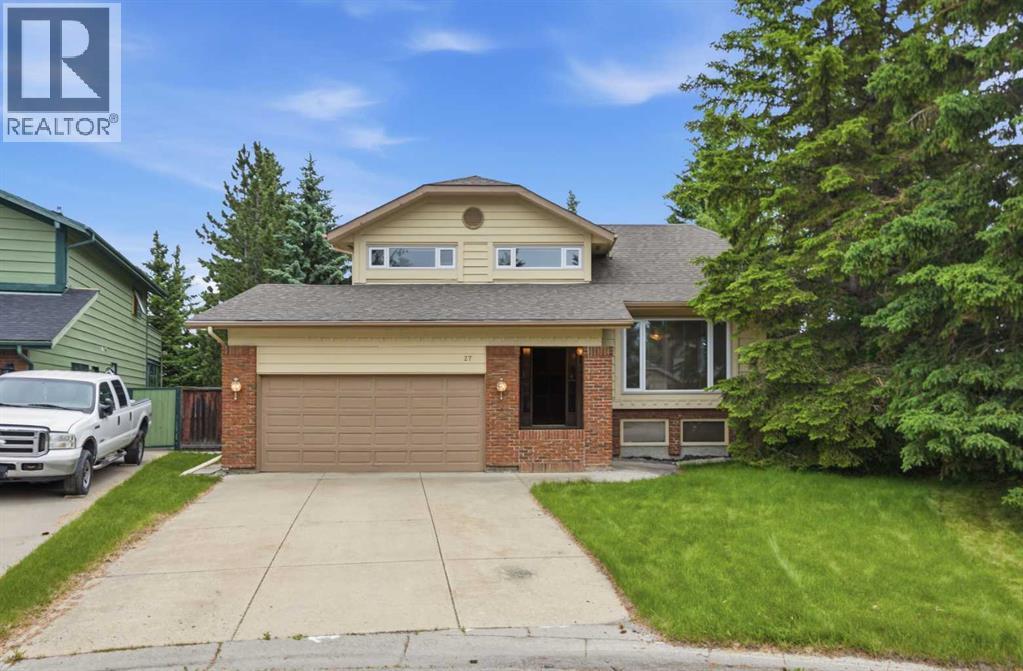 27 Woodgreen Place SW, Calgary, Alberta