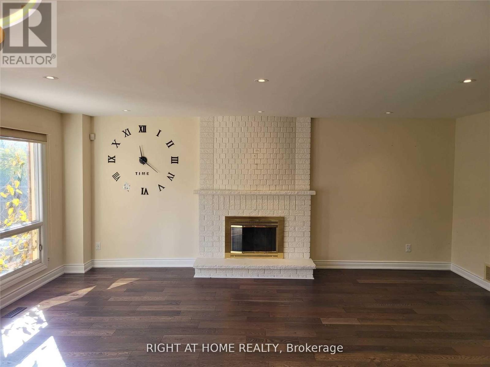 1080 Glenashton Drive, Oakville, Ontario L6H 4B9 - Photo 11 - W13464670