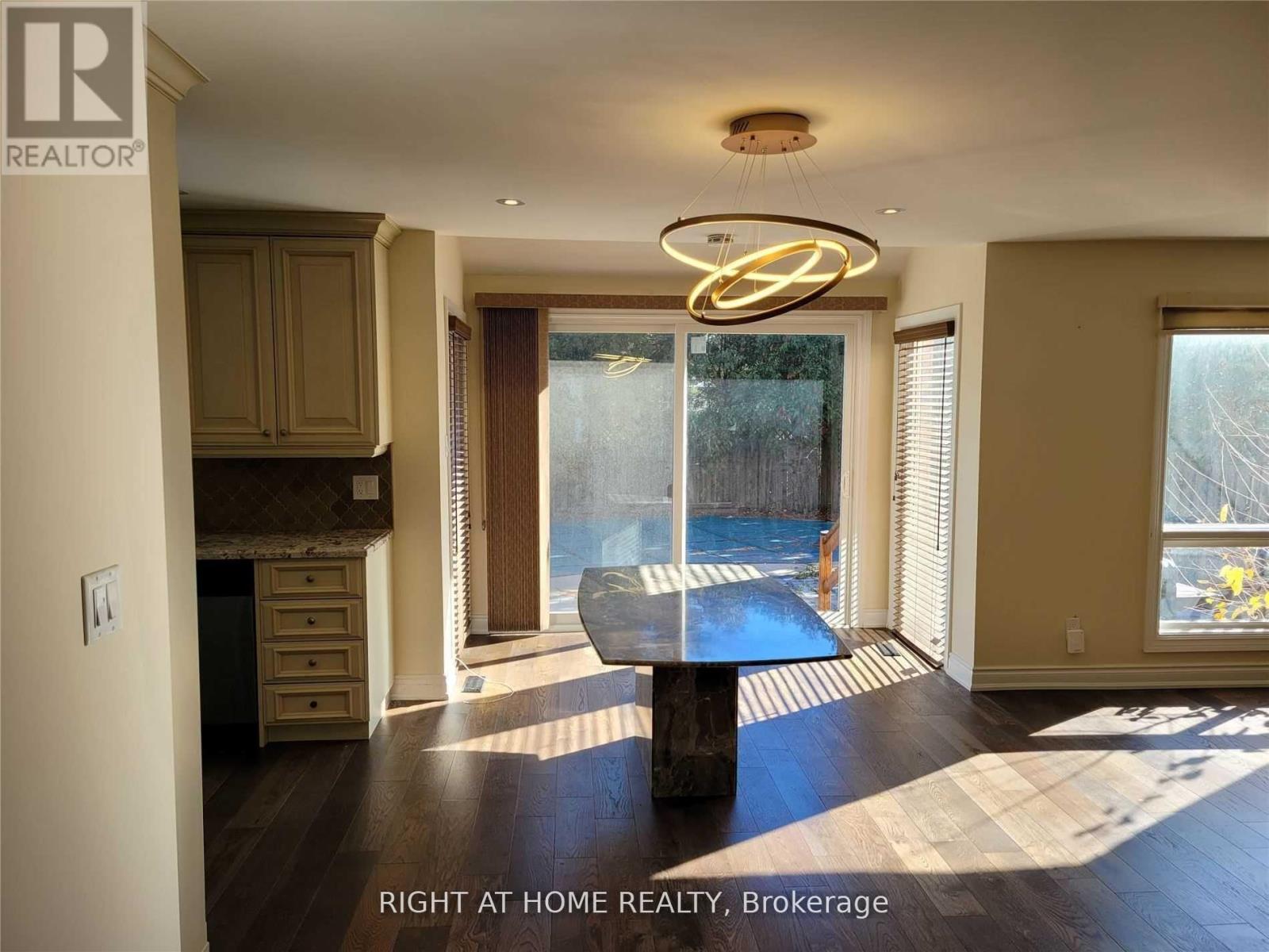 1080 Glenashton Drive, Oakville, Ontario L6H 4B9 - Photo 14 - W13464670