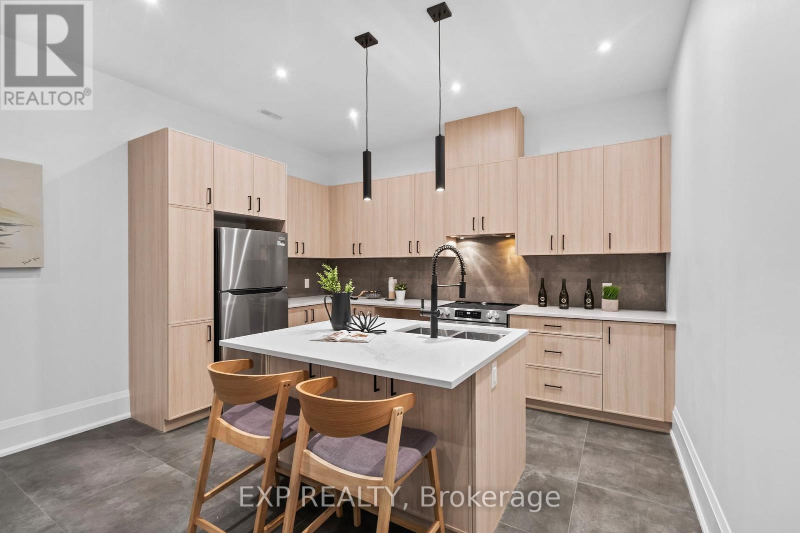 51 Thirty Ninth Street, Toronto, Ontario  M8W 3M6 - Photo 38 - W13464650