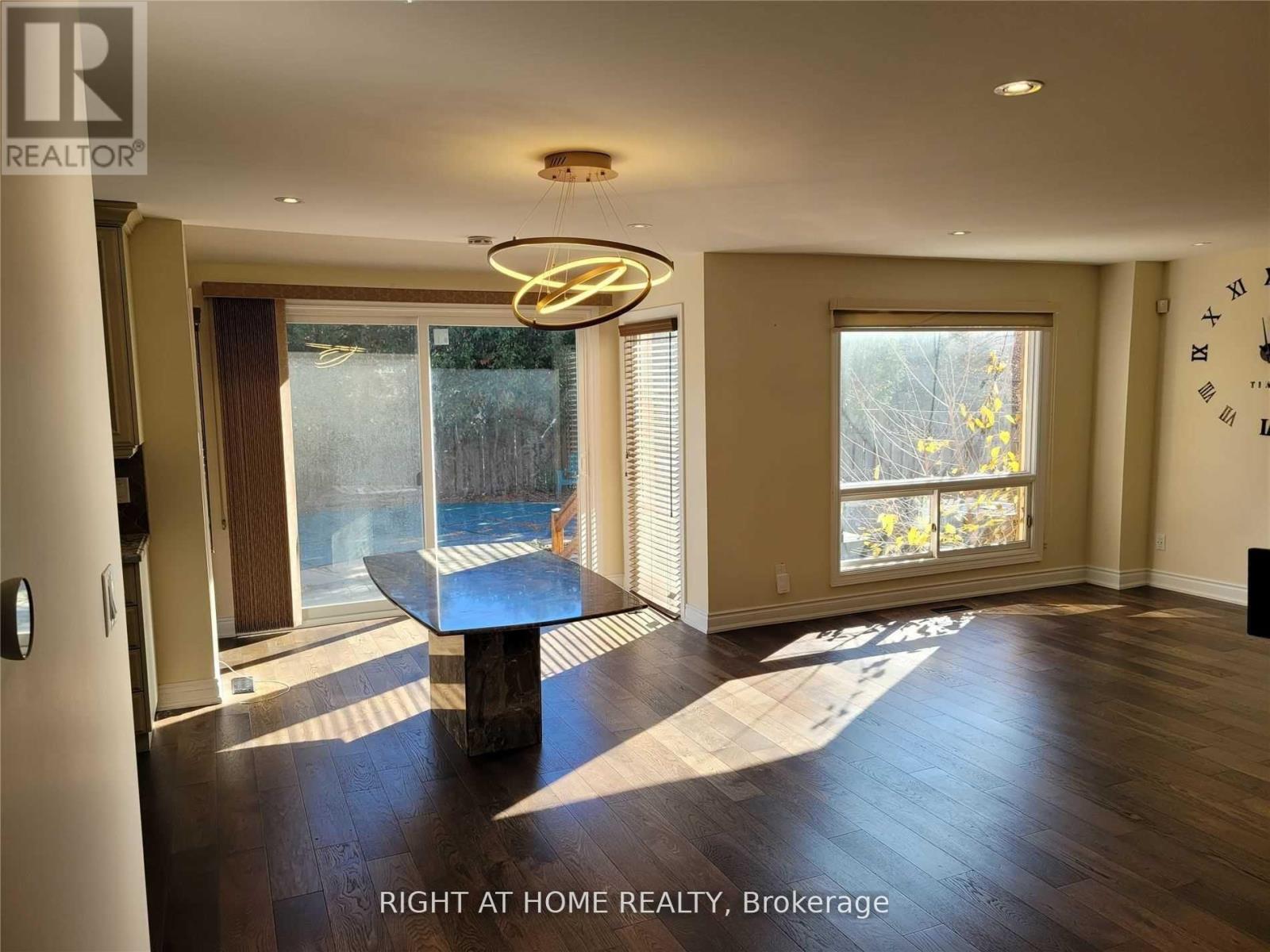 1080 Glenashton Drive, Oakville, Ontario L6H 4B9 - Photo 15 - W13464670