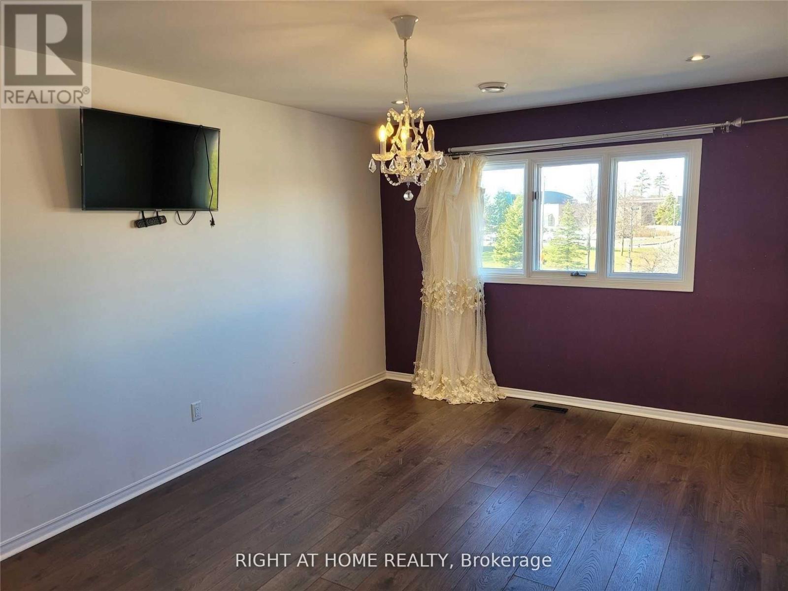 1080 Glenashton Drive, Oakville, Ontario L6H 4B9 - Photo 27 - W13464670