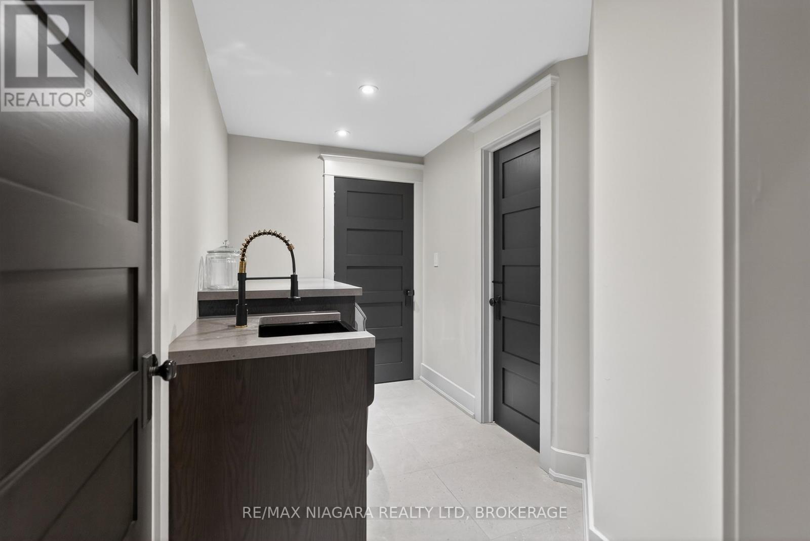 33 Canal Street, St. Catharines, Ontario  L2N 4S7 - Photo 44 - X13427918