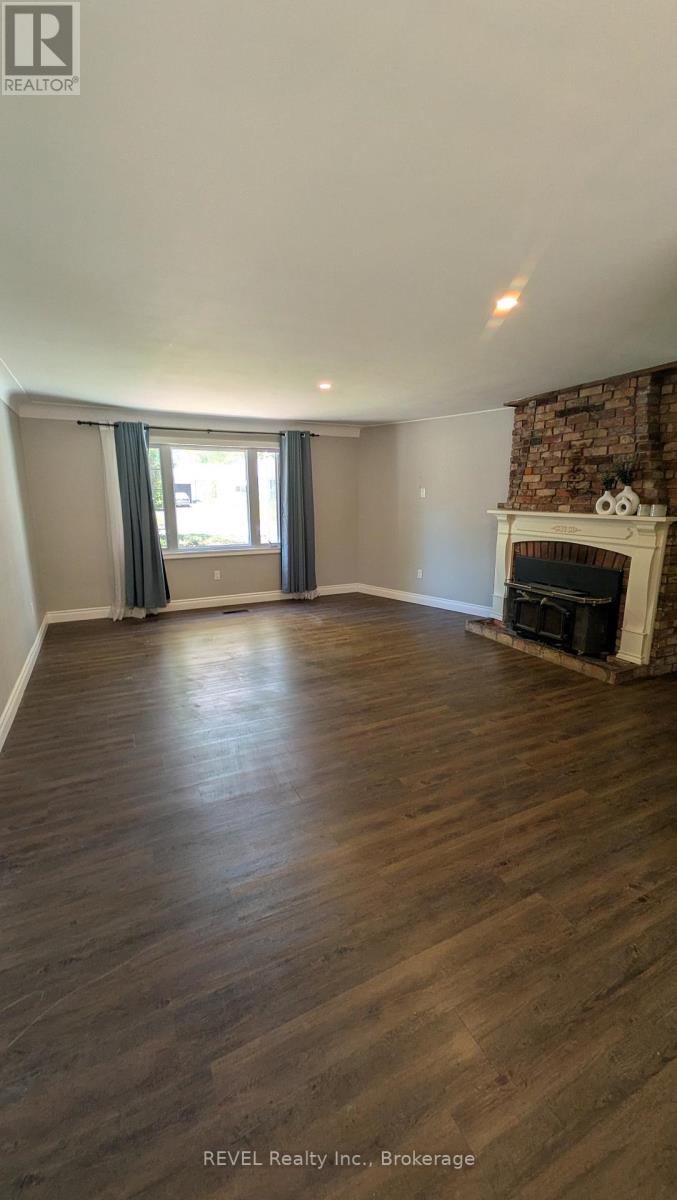 Main Floor - 3204 Saint Paul Avenue, Niagara Falls, Ontario  L2J 2M1 - Photo 9 - X13464660