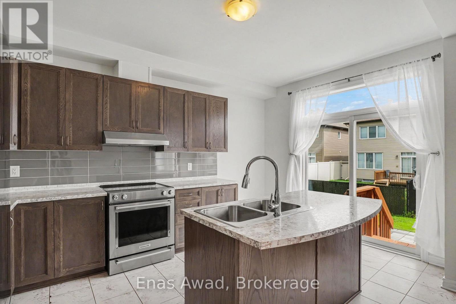 152 Westover Crescent, Ottawa, Ontario  K2T 0K6 - Photo 6 - X13464664