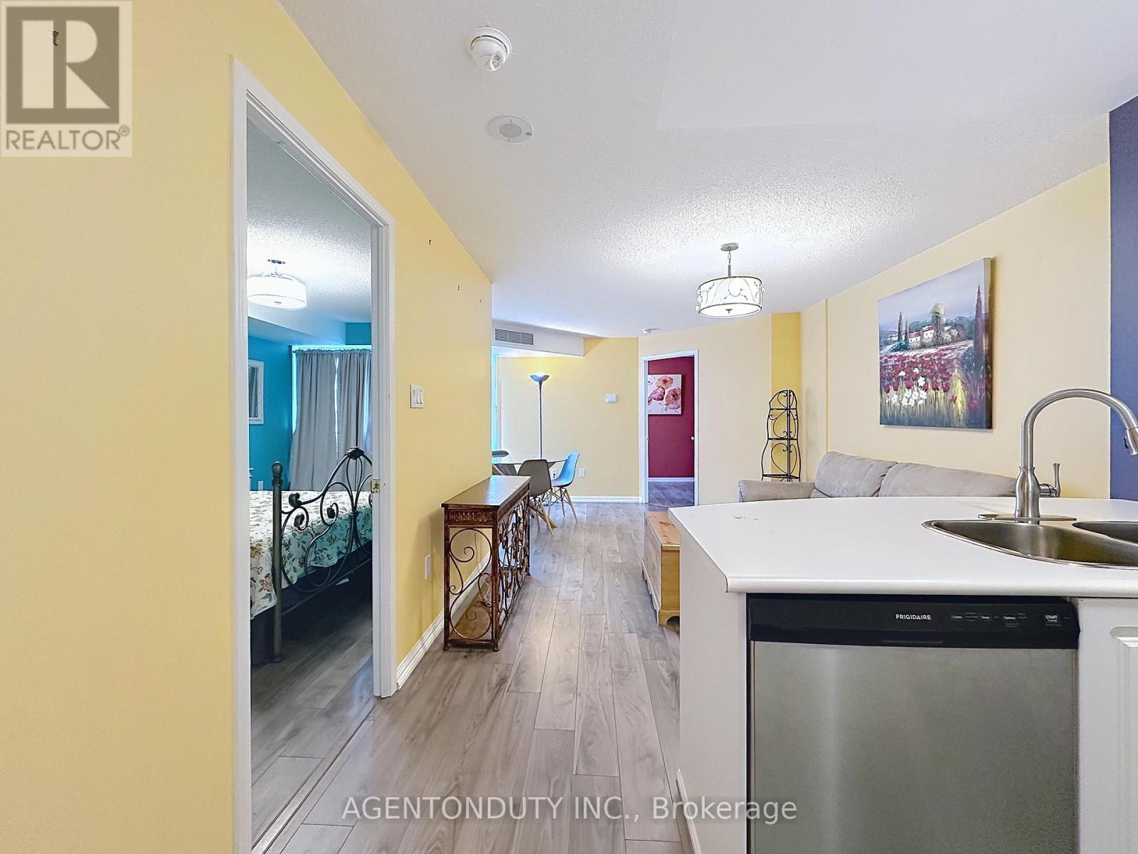 613 - 109 Front Street E, Toronto, Ontario  M5A 4P7 - Photo 3 - C13464758