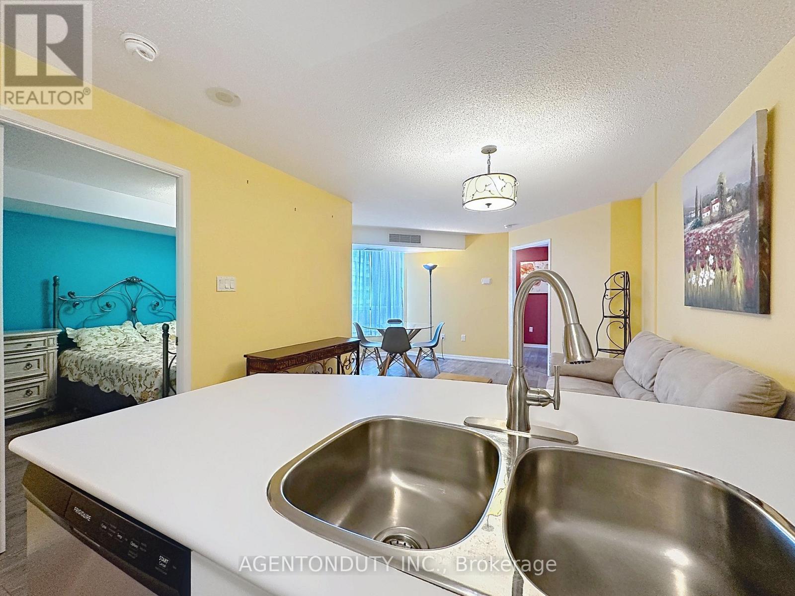 613 - 109 Front Street E, Toronto, Ontario  M5A 4P7 - Photo 6 - C13464758