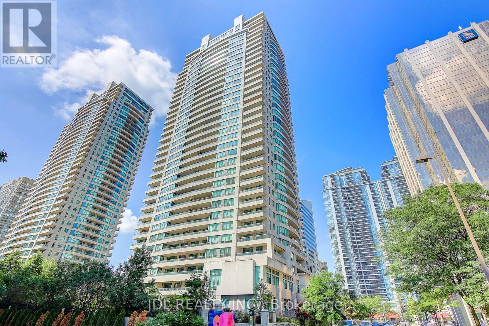 1202 - 23 HOLLYWOOD AVENUE, Toronto, Ontario